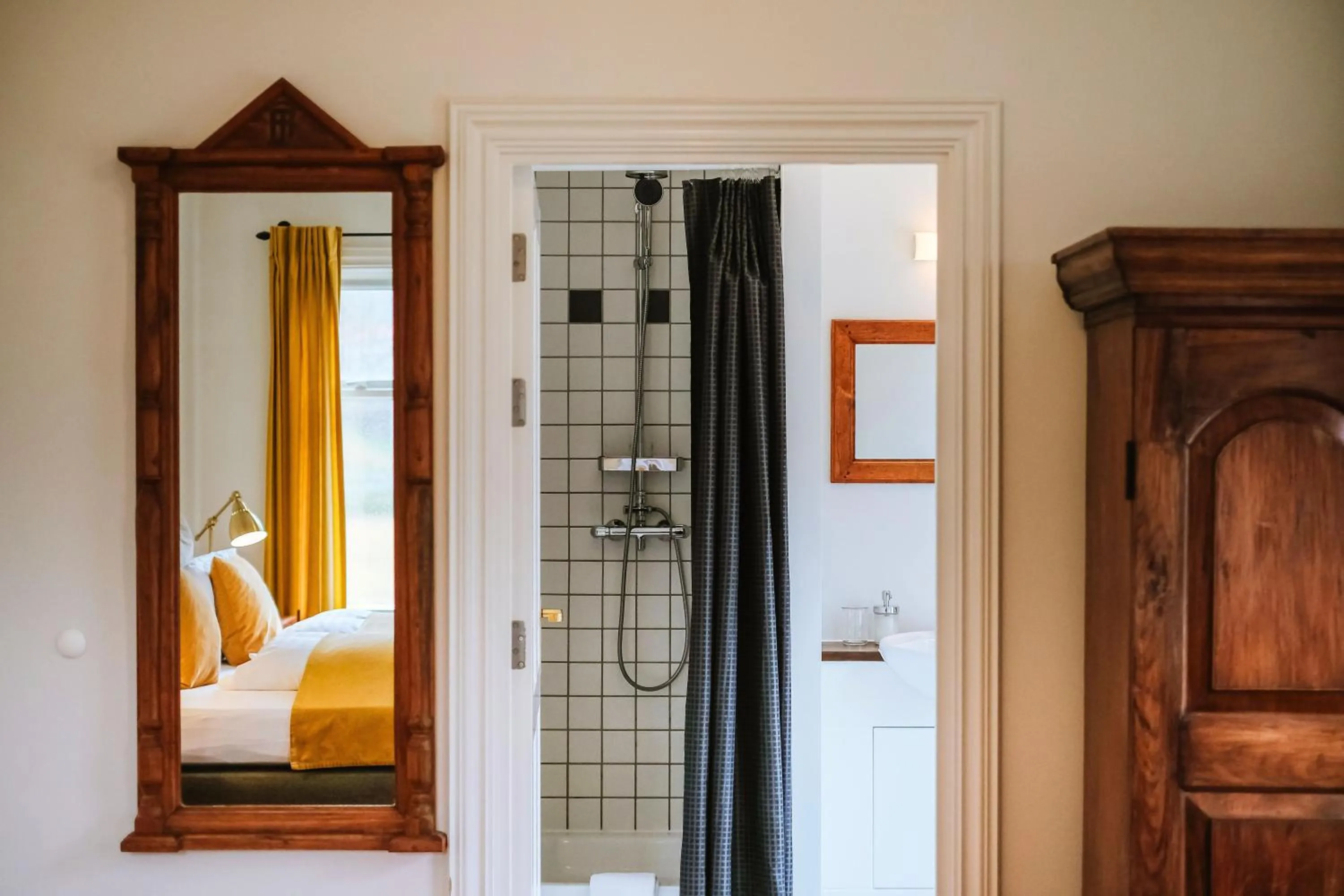 Bathroom in Bankinn - Hotel by Aldan