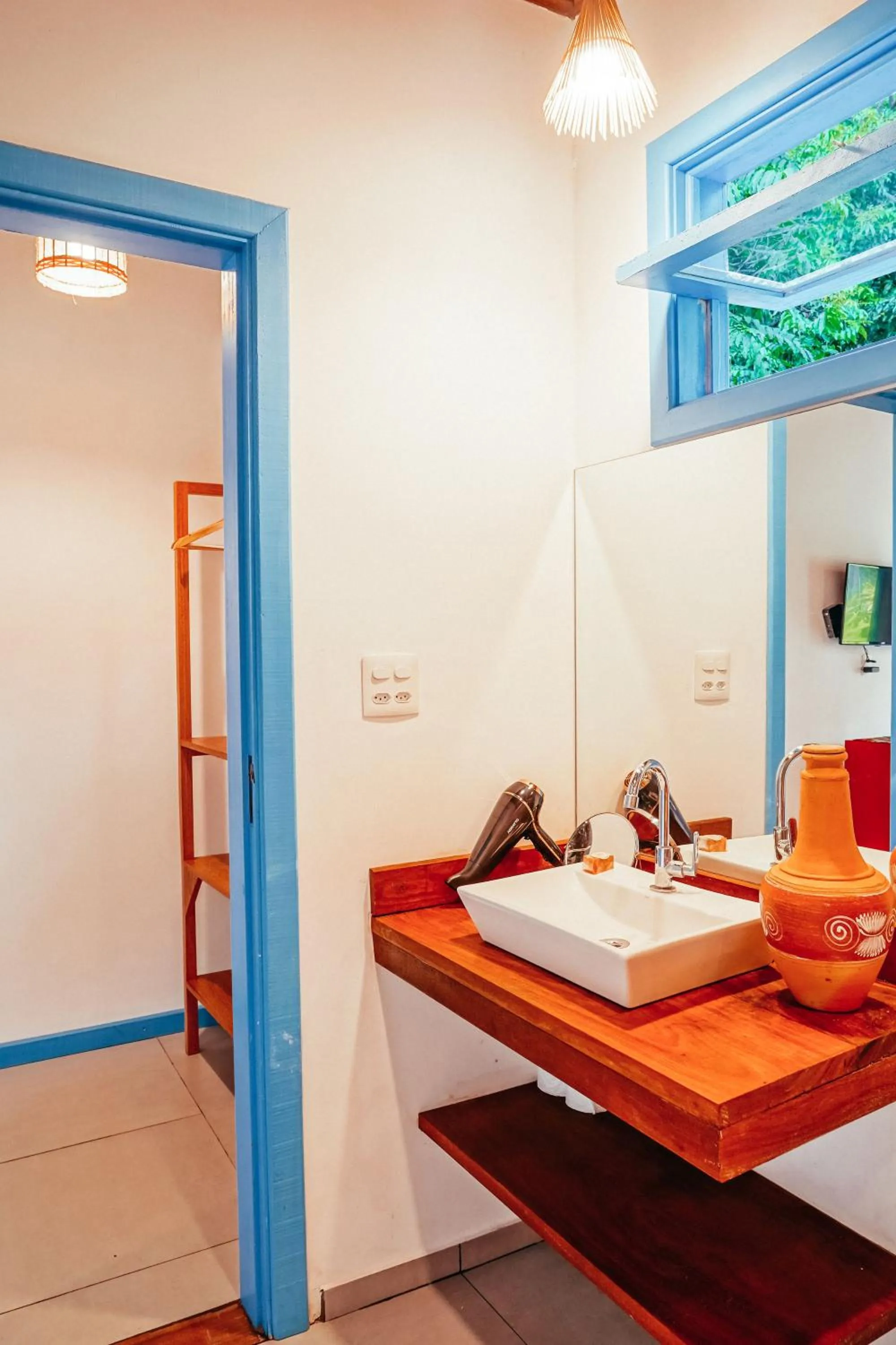 Bathroom in Aqualtune Pousada