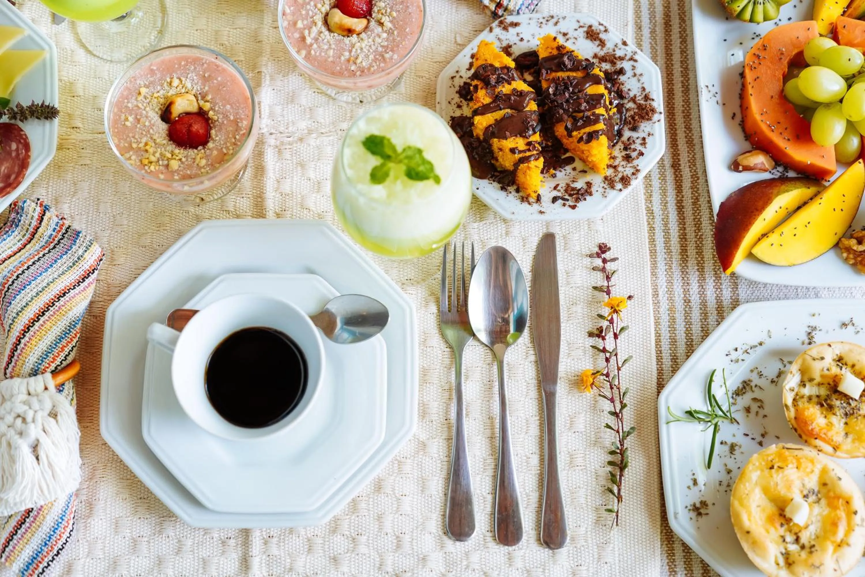 Breakfast in Aqualtune Pousada