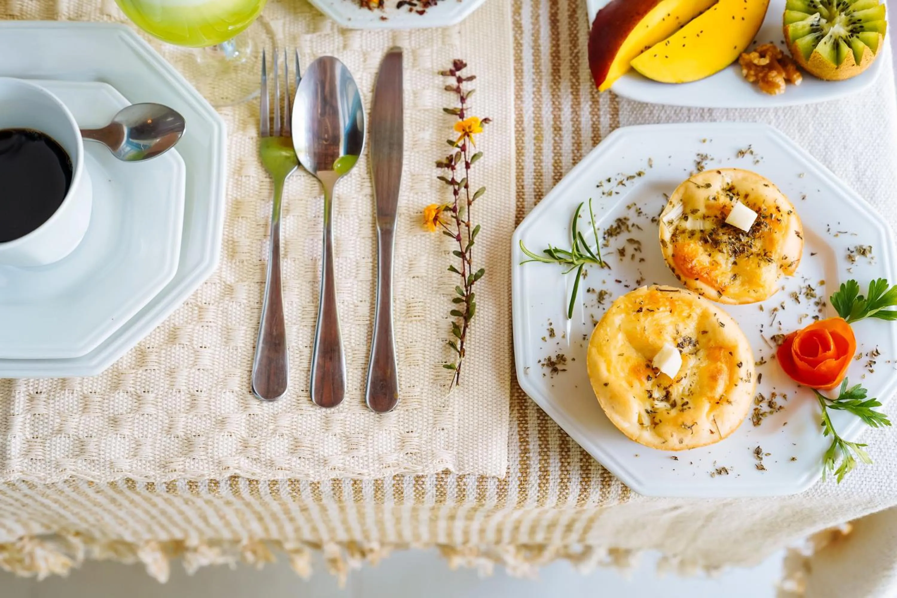 Breakfast in Aqualtune Pousada