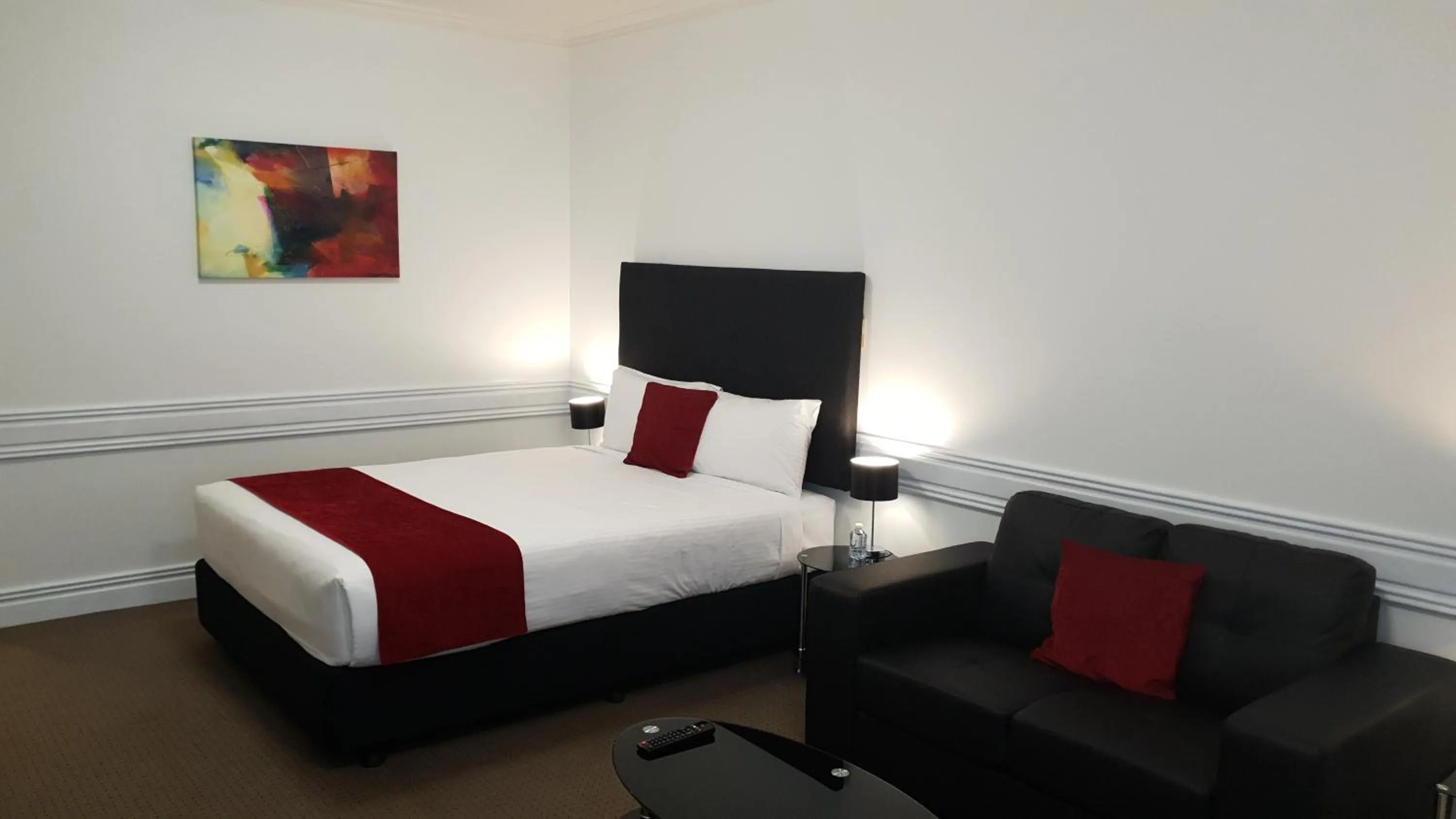 Bed in Melbourne Kew Central Apartments Official