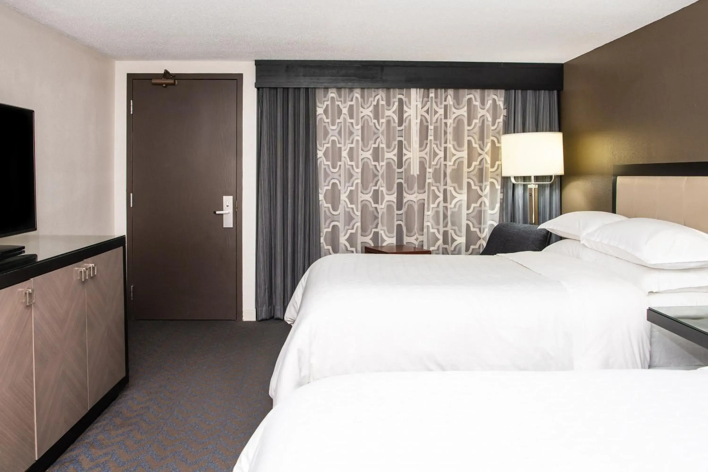 Traditional 2 Beds, Guest room, 2 Double in Sheraton Minneapolis West Hotel Traditional 2 Beds, Guest room, 2 Double in Sheraton Minneapolis West Hotel