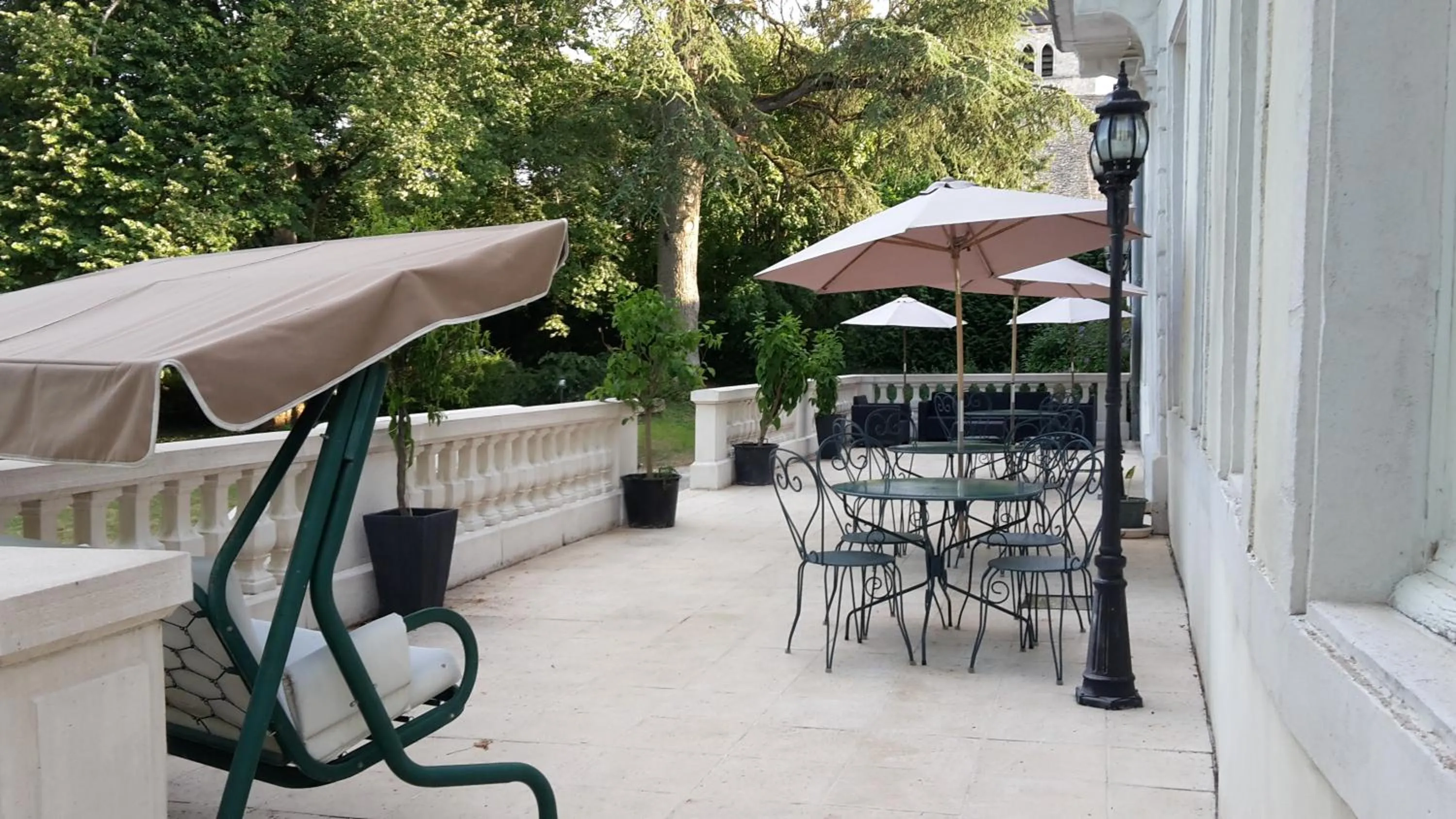 Patio in Le Chateau de Prauthoy