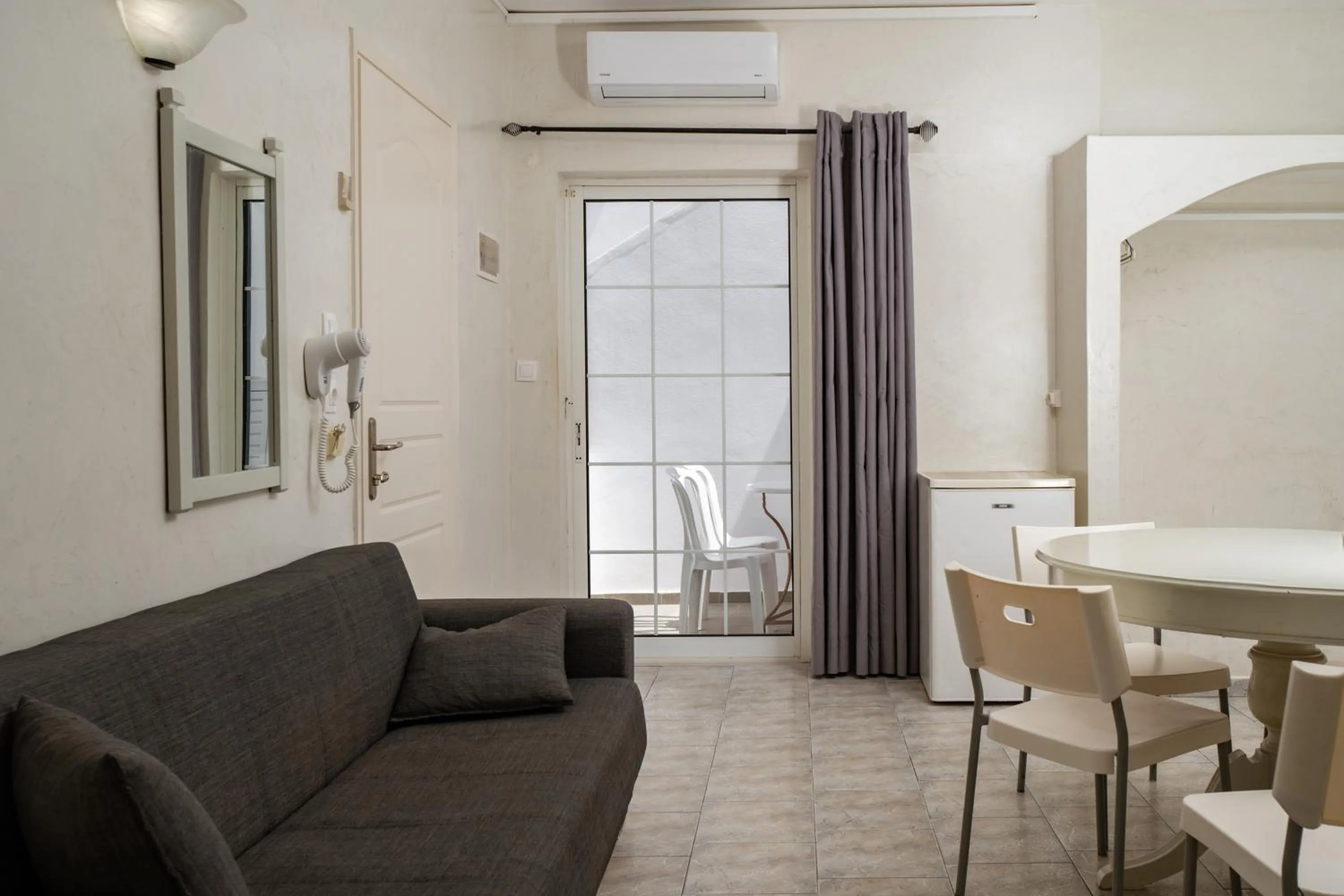 Bedroom in Sunrise Hotel