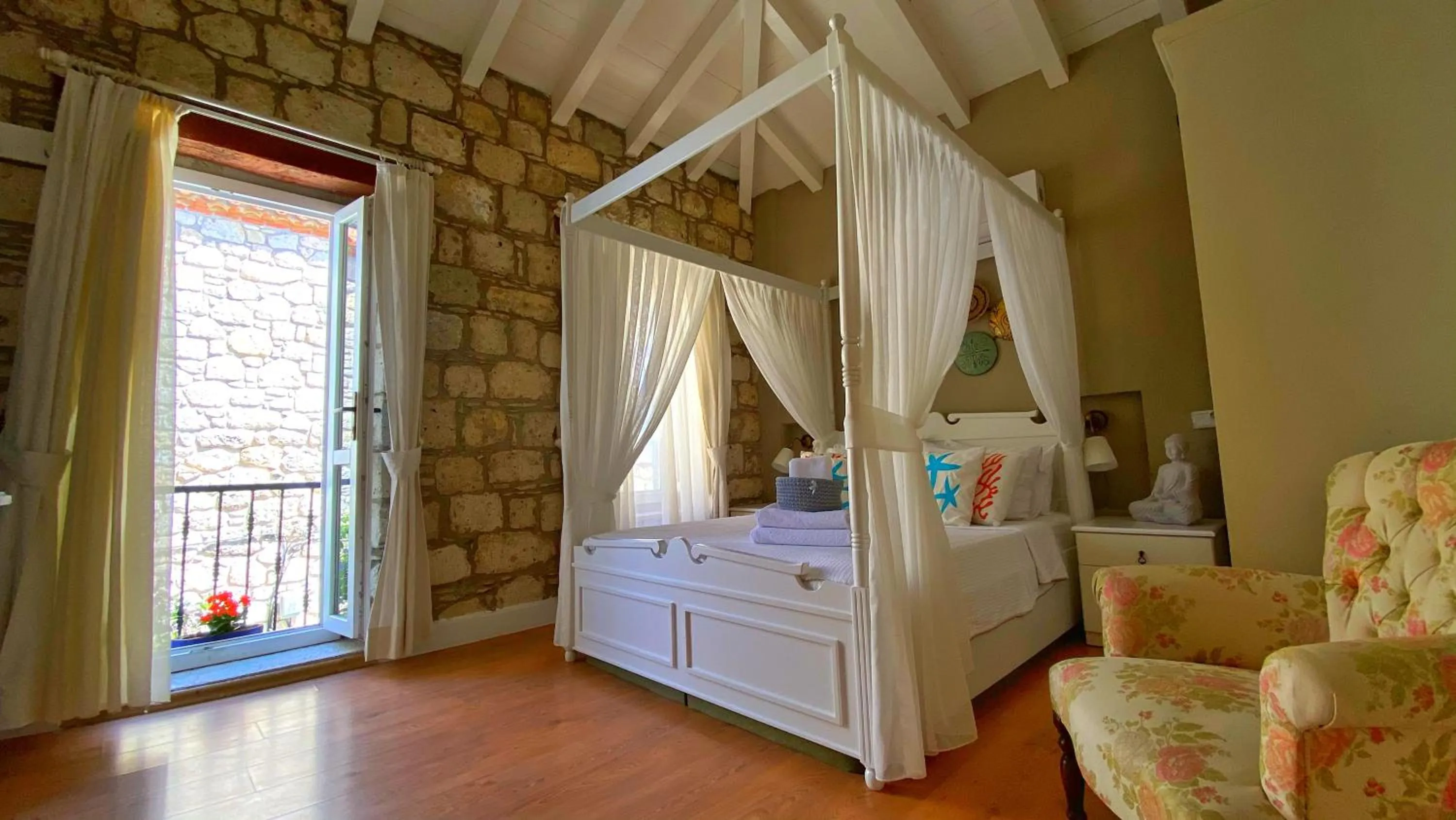 Photo of the whole room, Bed in Maison d'Azur Alaçatı