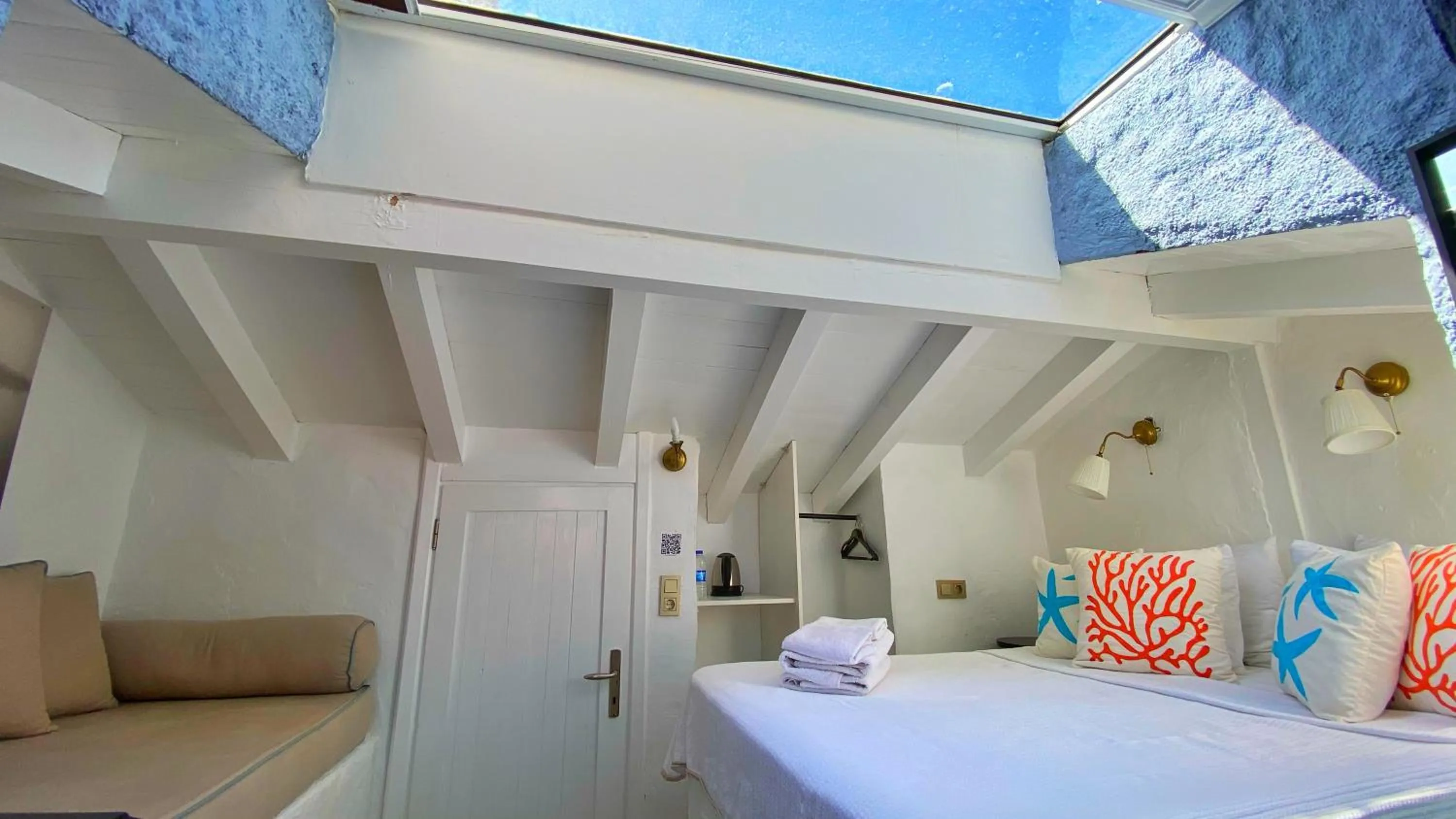 Photo of the whole room, Bed in Maison d'Azur Alaçatı