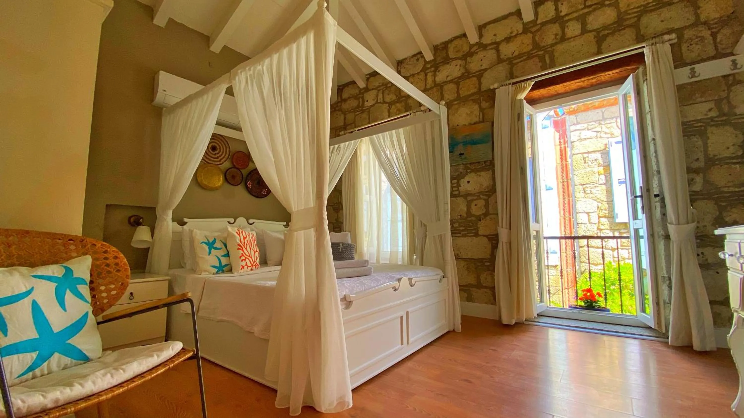 Photo of the whole room, Bed in Maison d'Azur Alaçatı