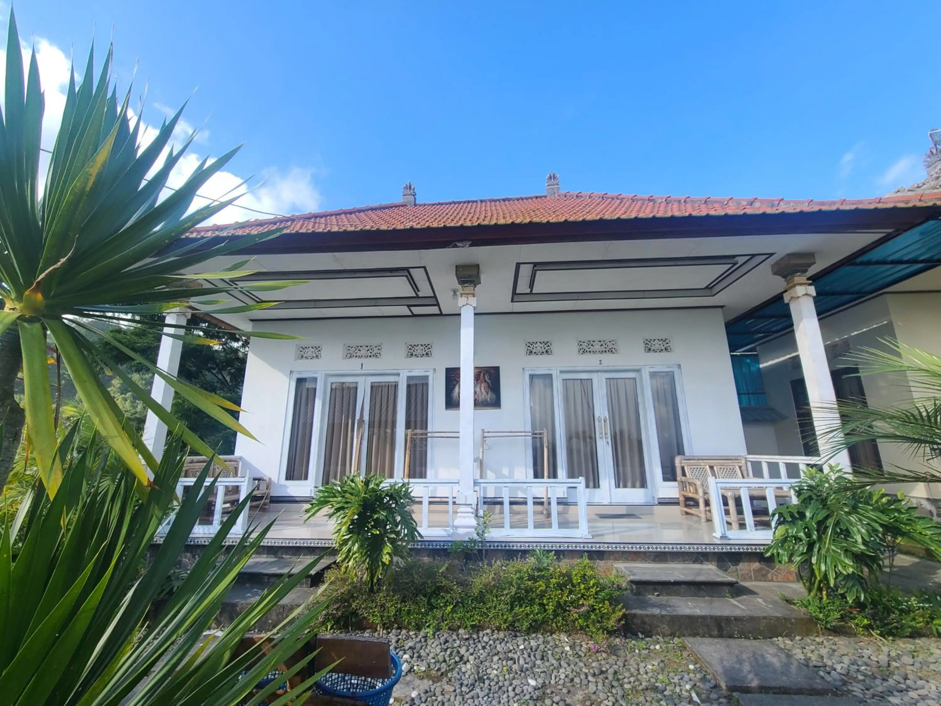 Property building in Volcano Lake View