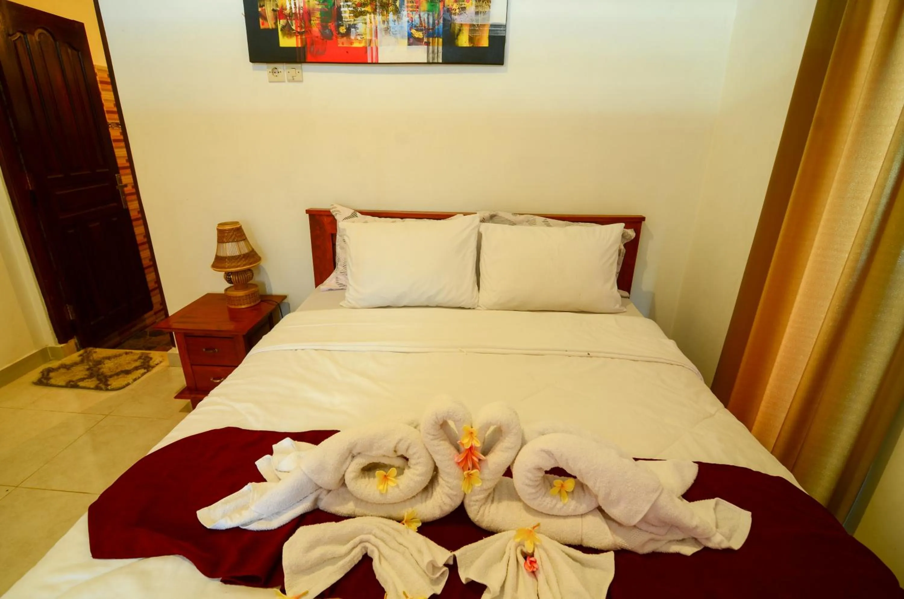 Bed in Volcano Lake View