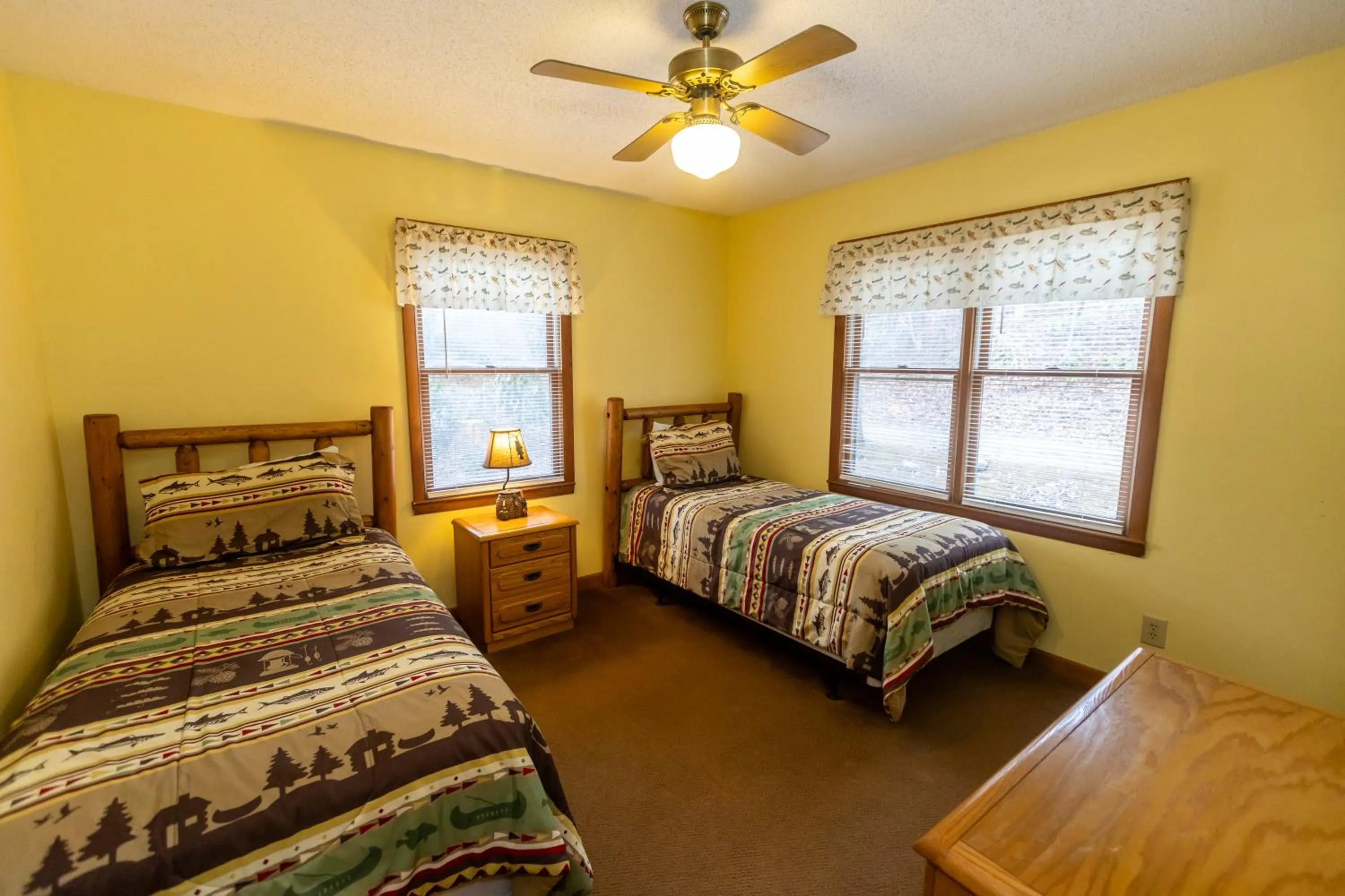 Bed in Springmaid Mountain Retreat & Stables