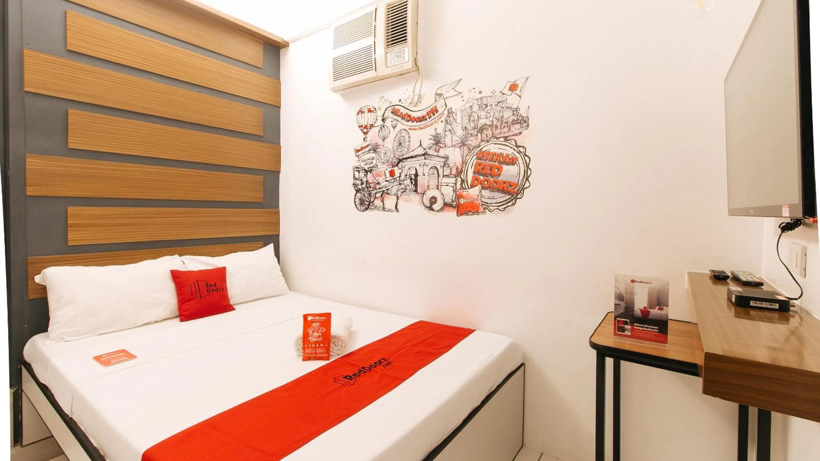 Bed in RedDoorz near Fishermall Quezon City