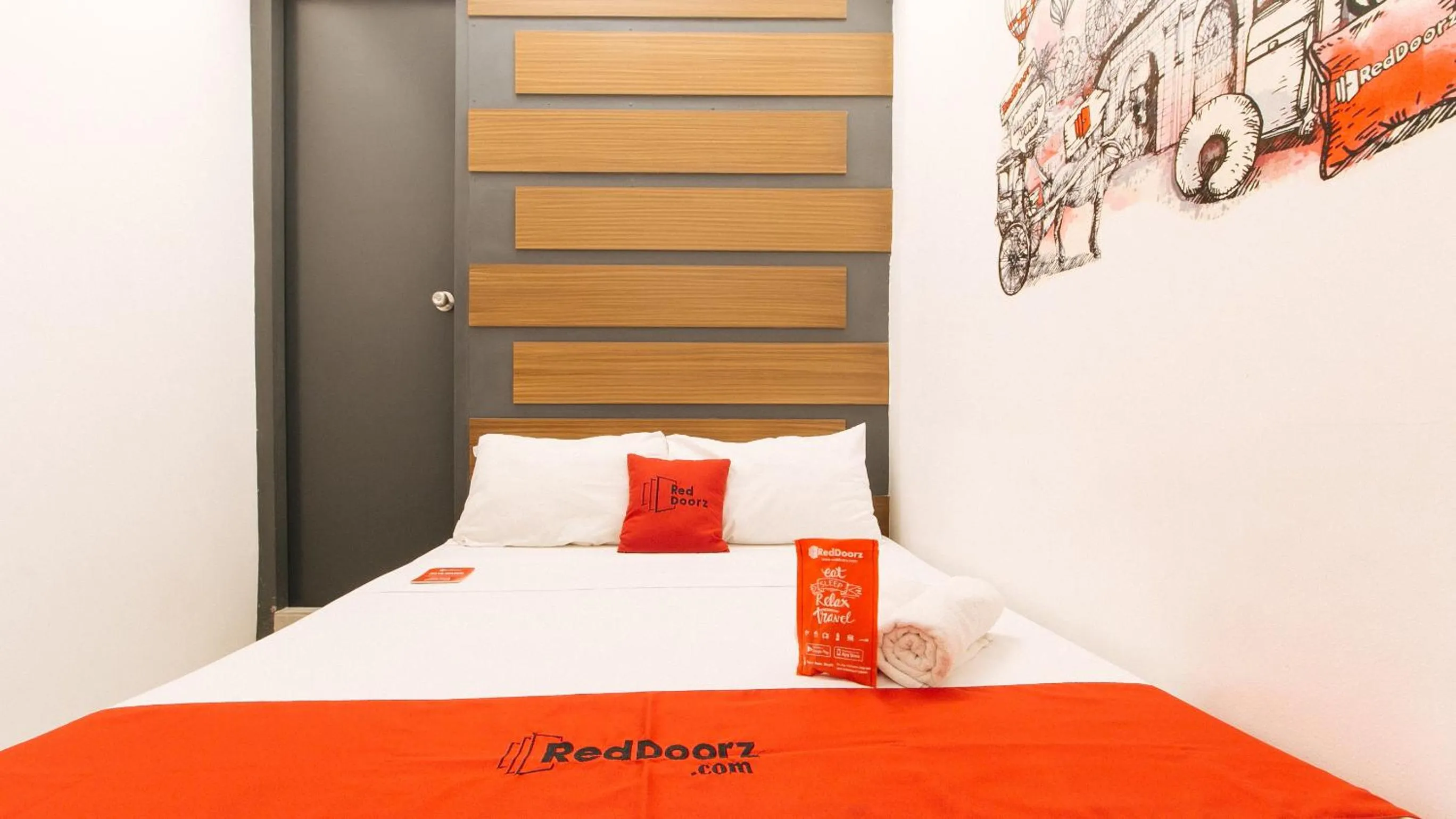 Photo of the whole room, Bed in RedDoorz near Fishermall Quezon City