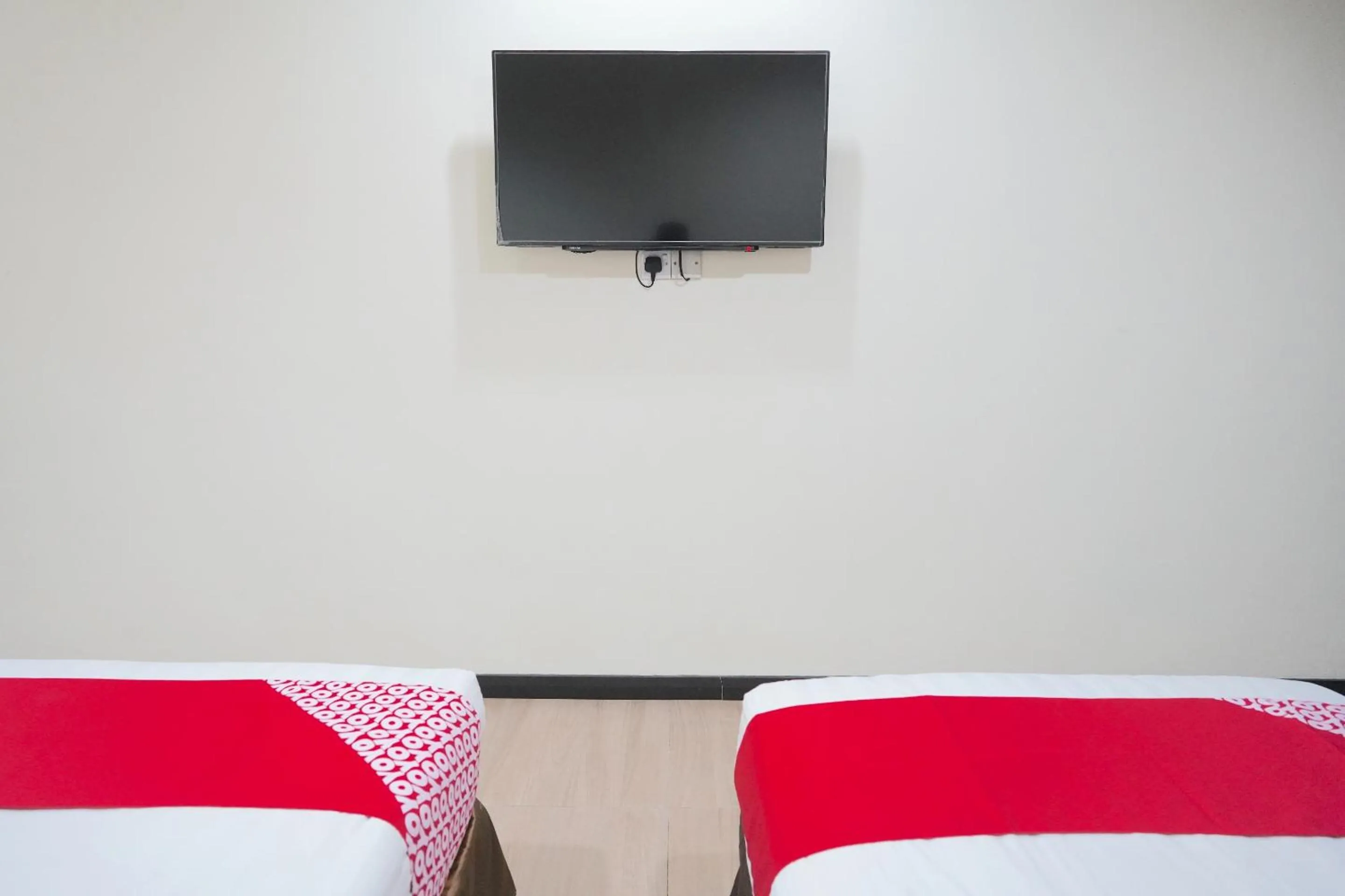 Bedroom, Bed in Hotel O Utama Inn