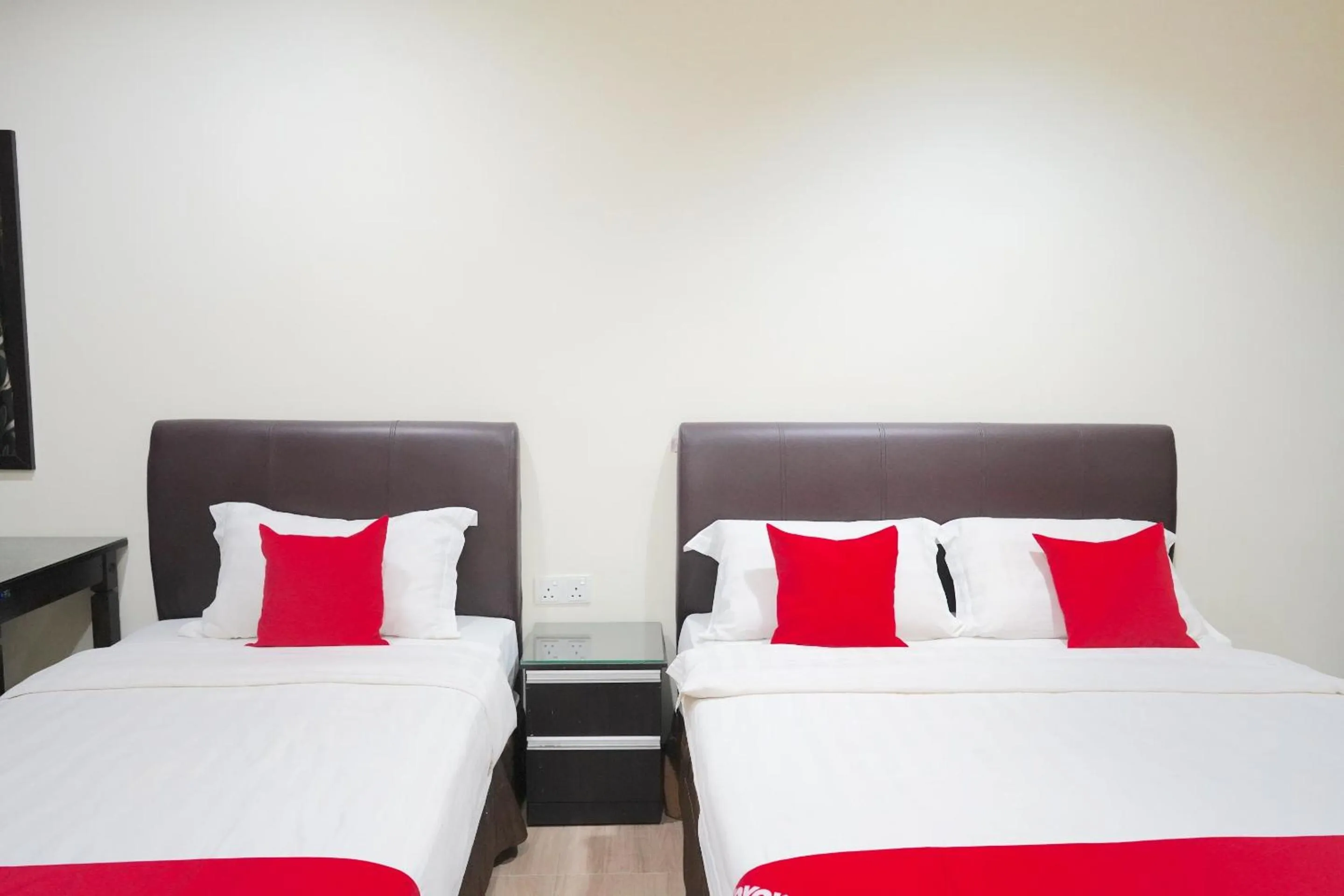 Bedroom, Bed in Hotel O Utama Inn