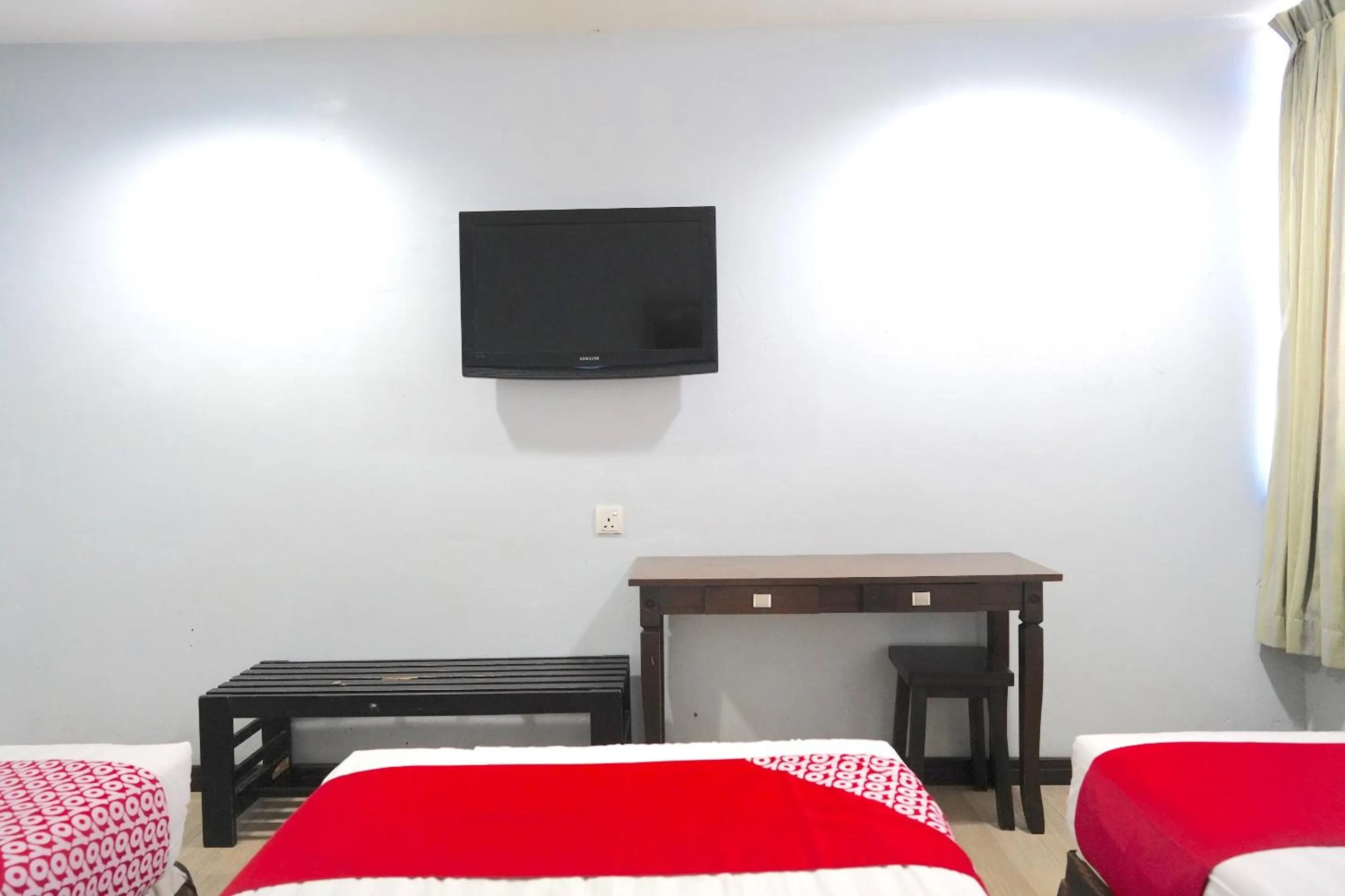 Bedroom, Bed in Hotel O Utama Inn