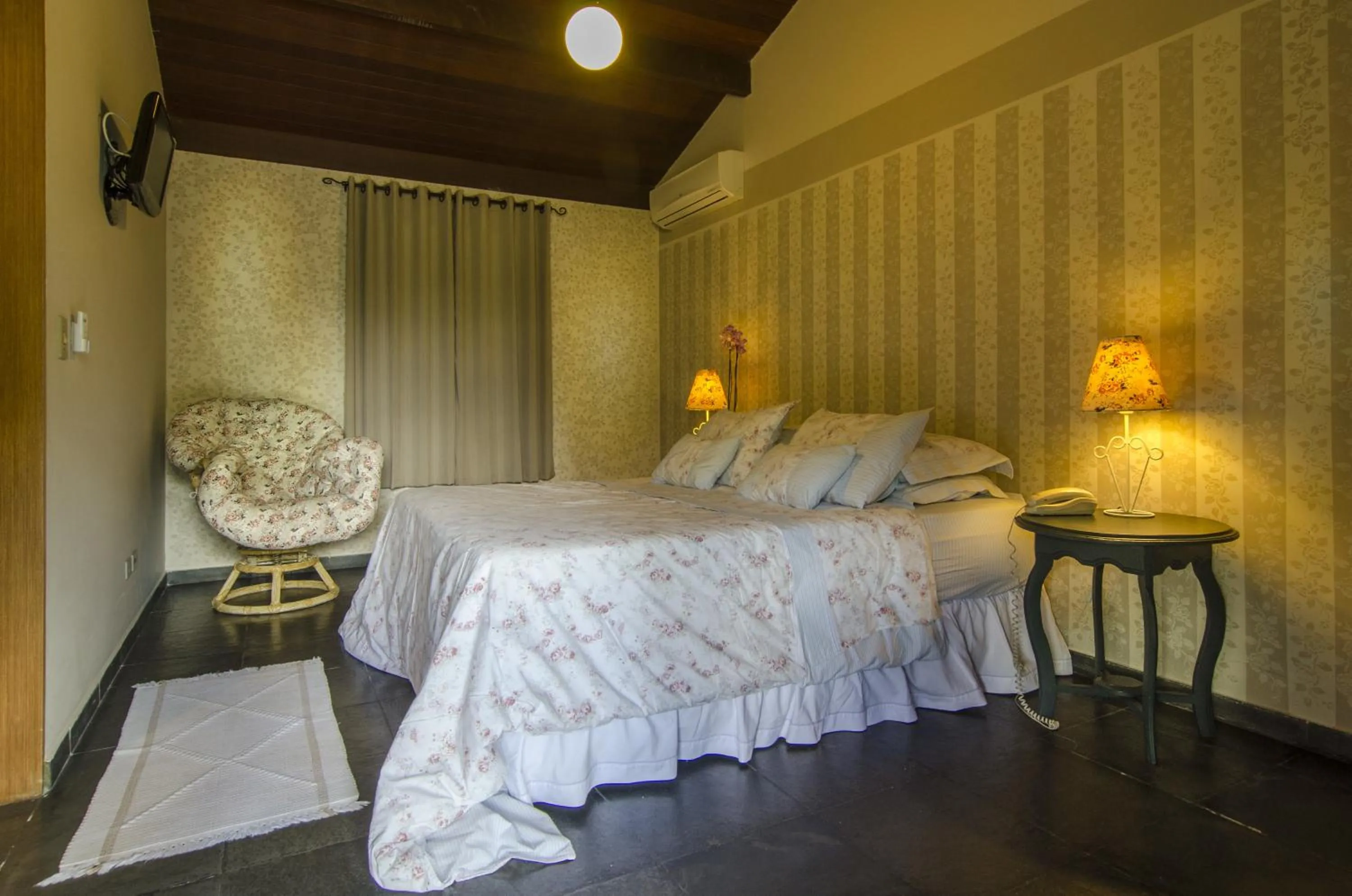 Photo of the whole room, Bed in Oasis Hotel Spa