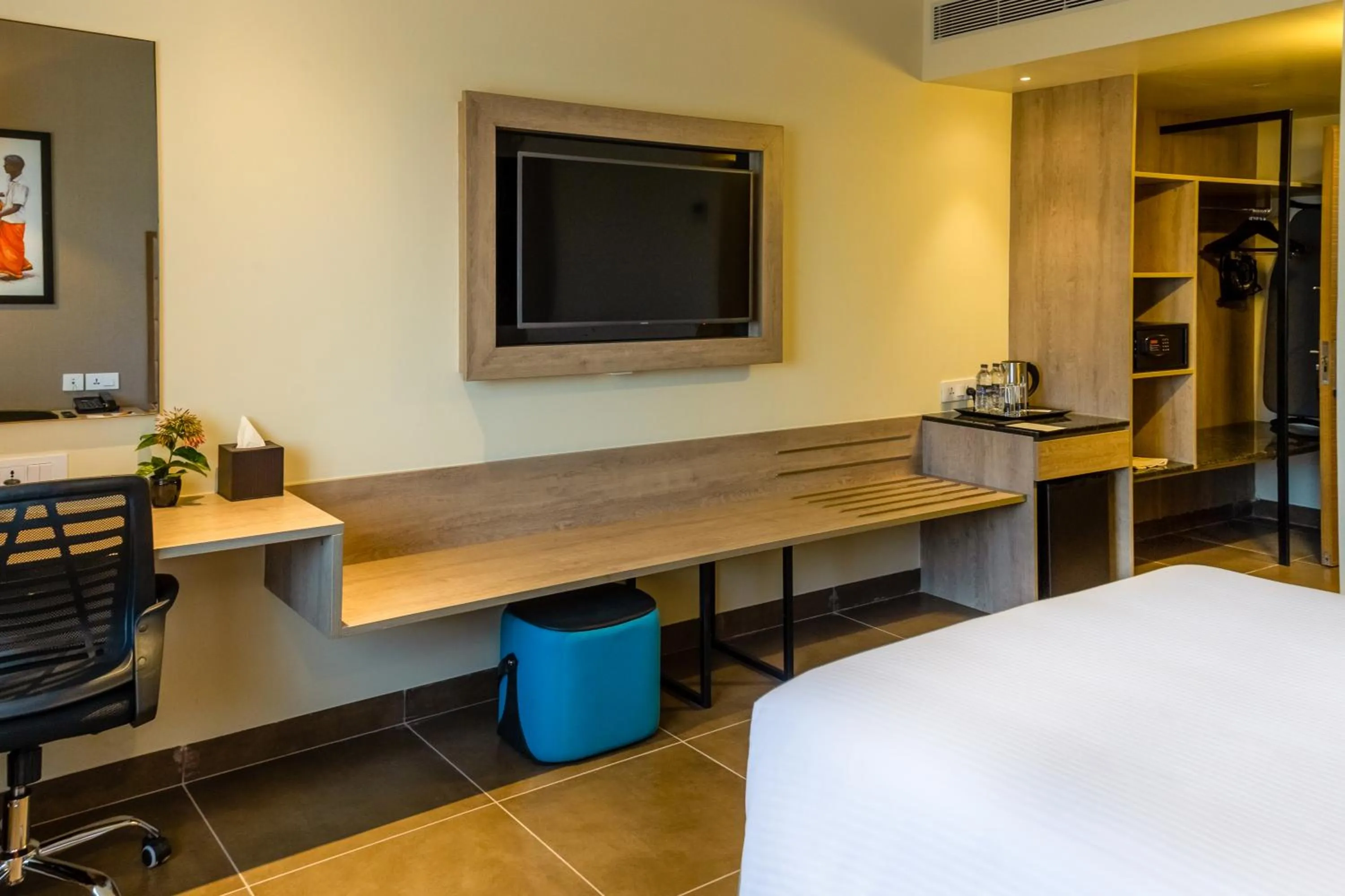 Day, Bed in Amika Hotel,Madurai - Near Airport