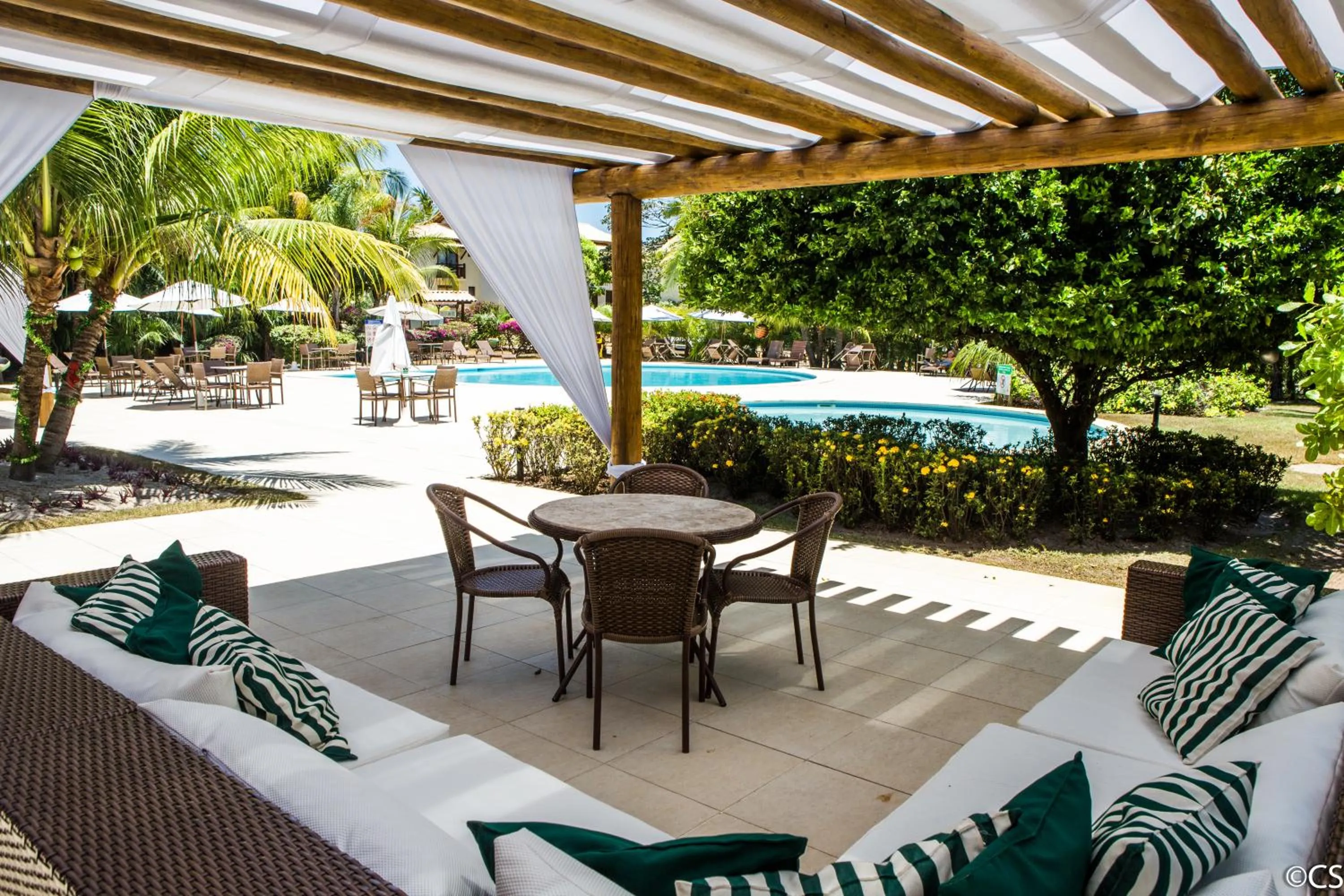 Swimming pool in Apartamento Terraco Buganvilias - Reserva Imbassai