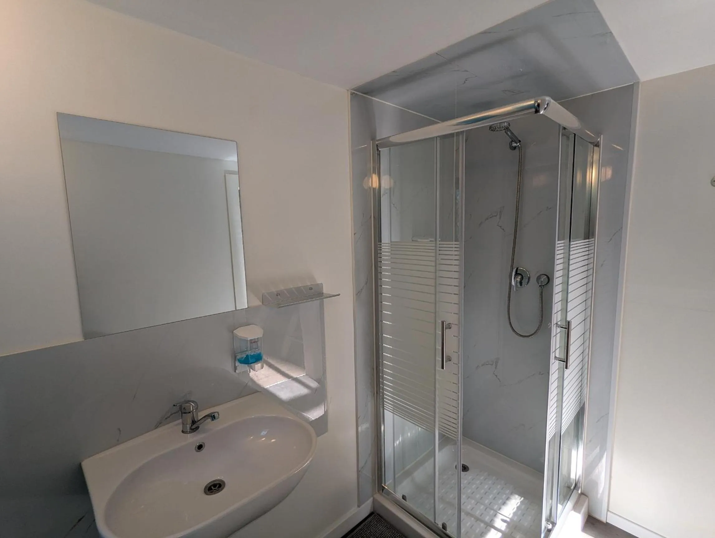 Family Room with Balcony in Hostel Roks