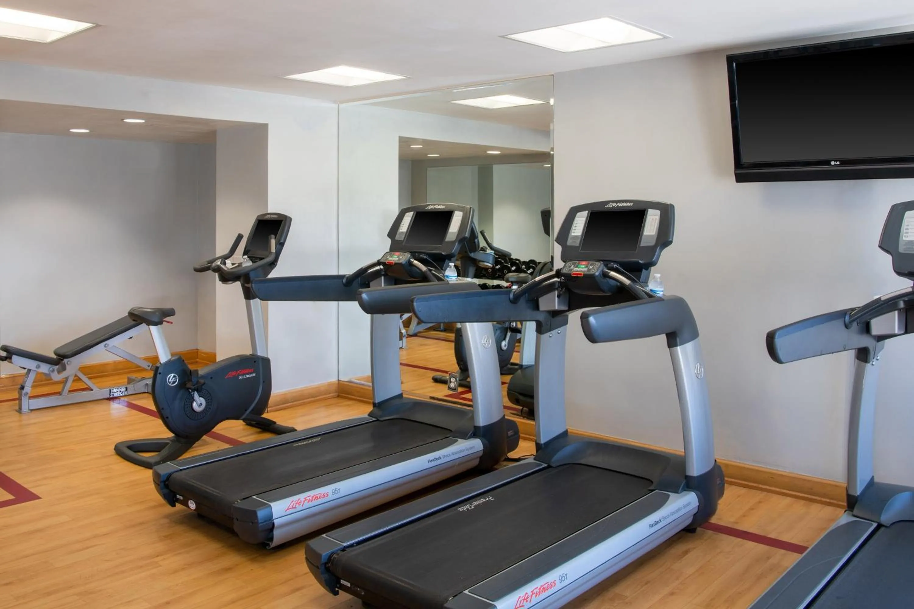 Fitness centre/facilities in Sheraton Mission Valley San Diego Hotel