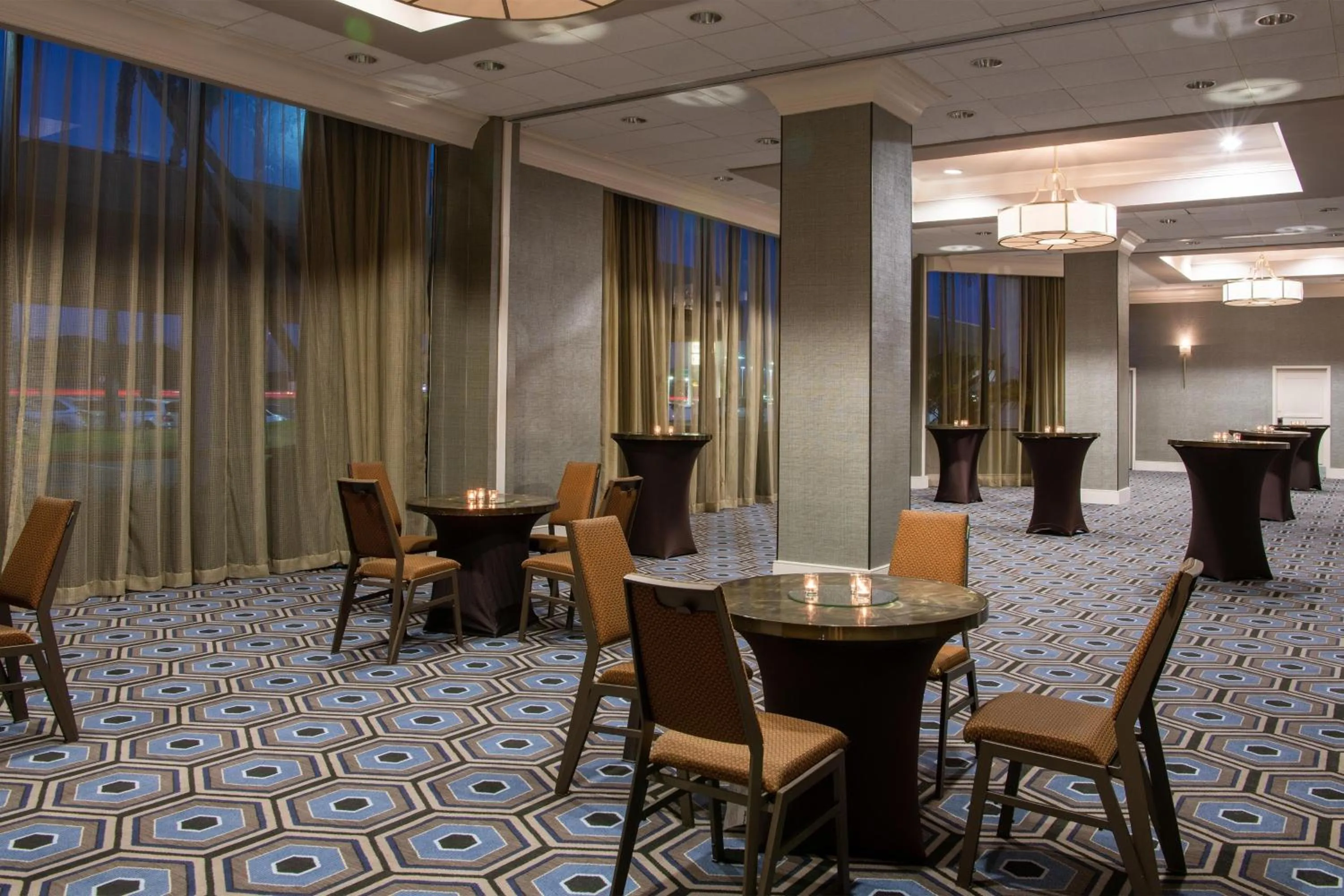 Lobby or reception in Sheraton Mission Valley San Diego Hotel