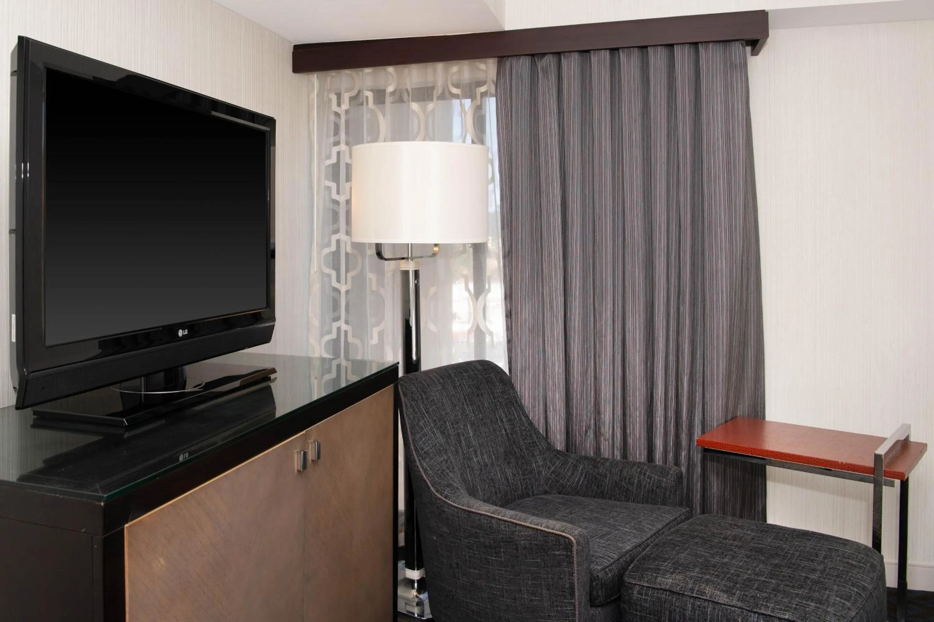 Photo of the whole room in Sheraton Mission Valley San Diego Hotel