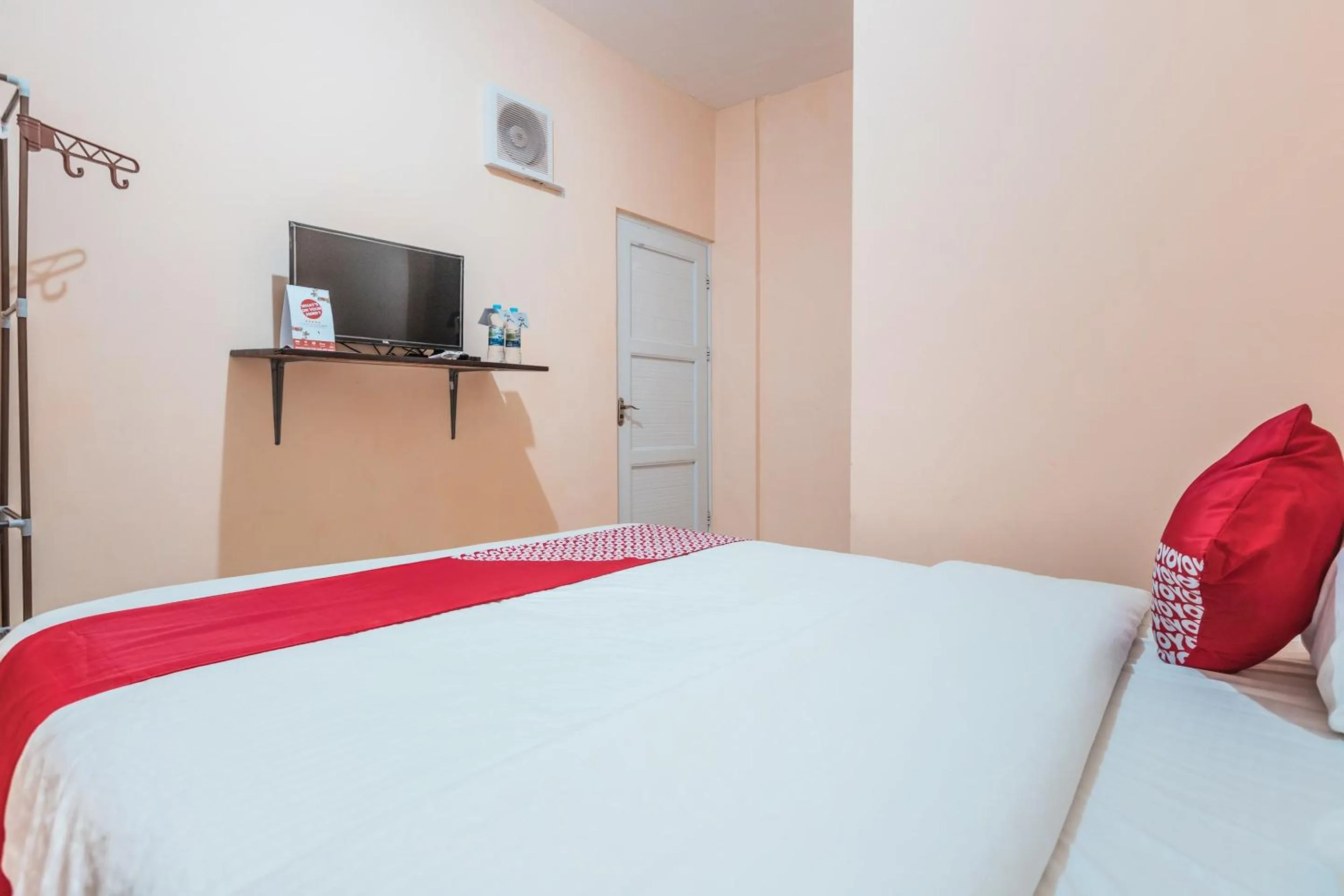 Bedroom, Bed in Hotel O Eden Guest House