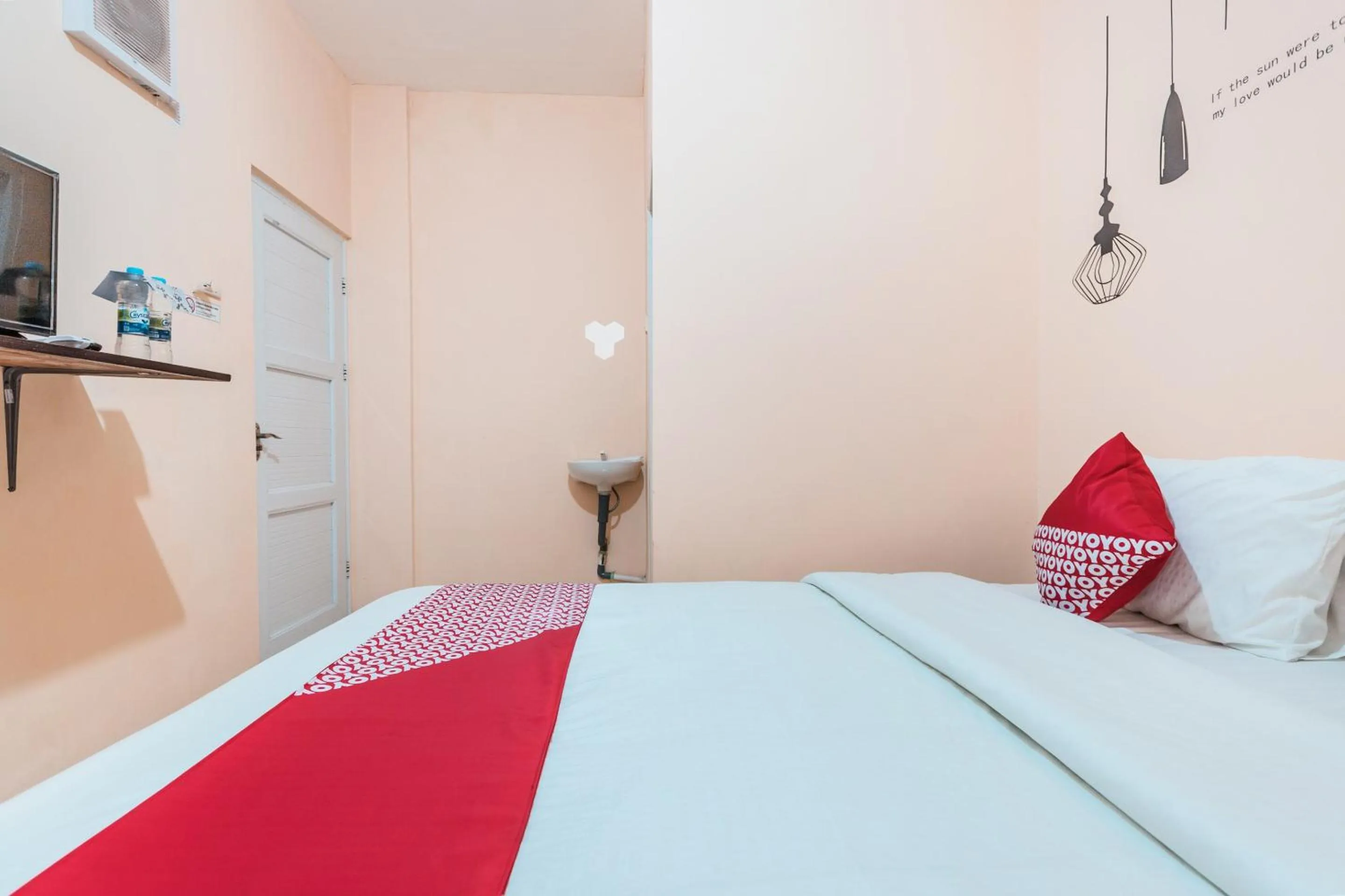 Bedroom, Bed in Hotel O Eden Guest House