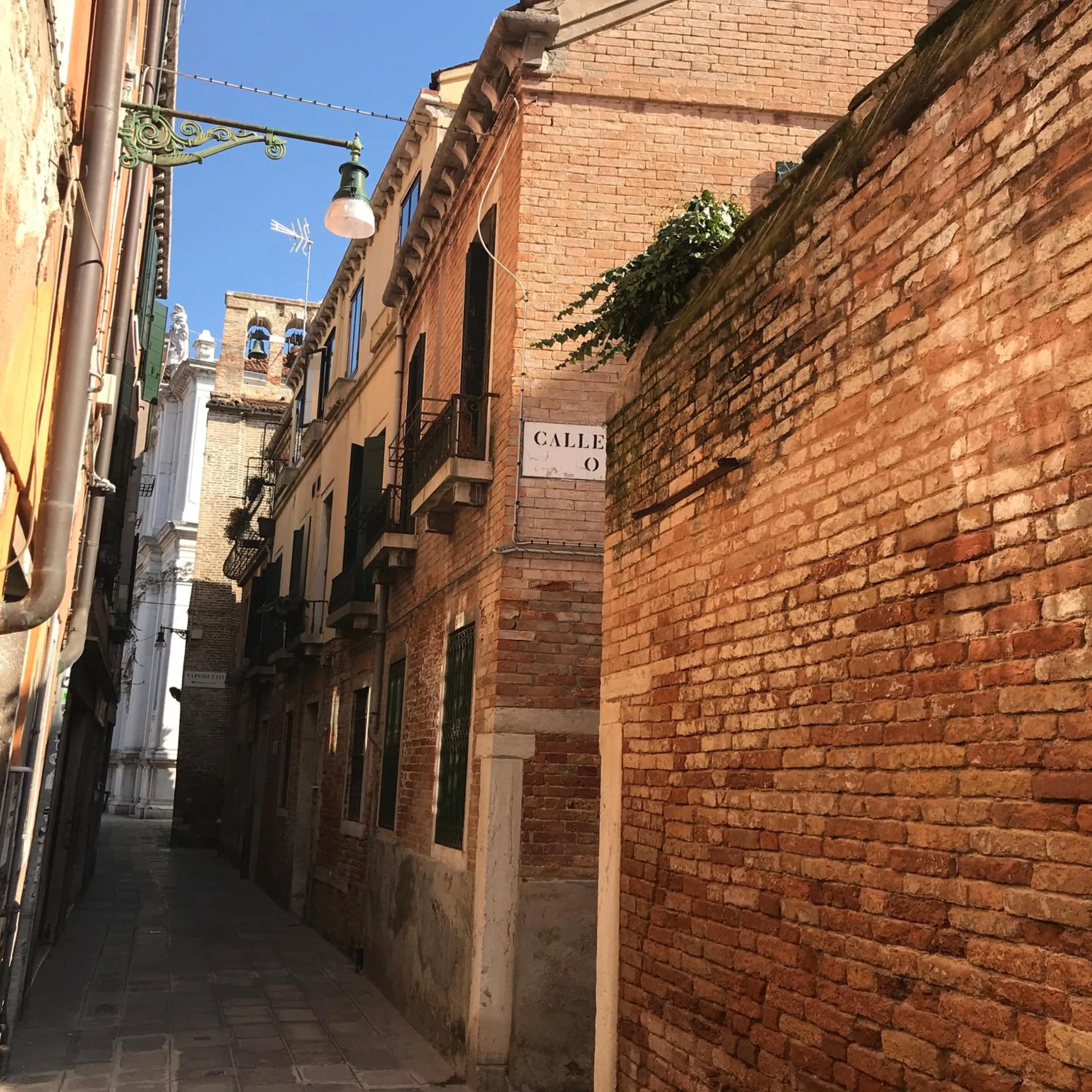 AL CAMPANIEL BED AND BREAKFAST