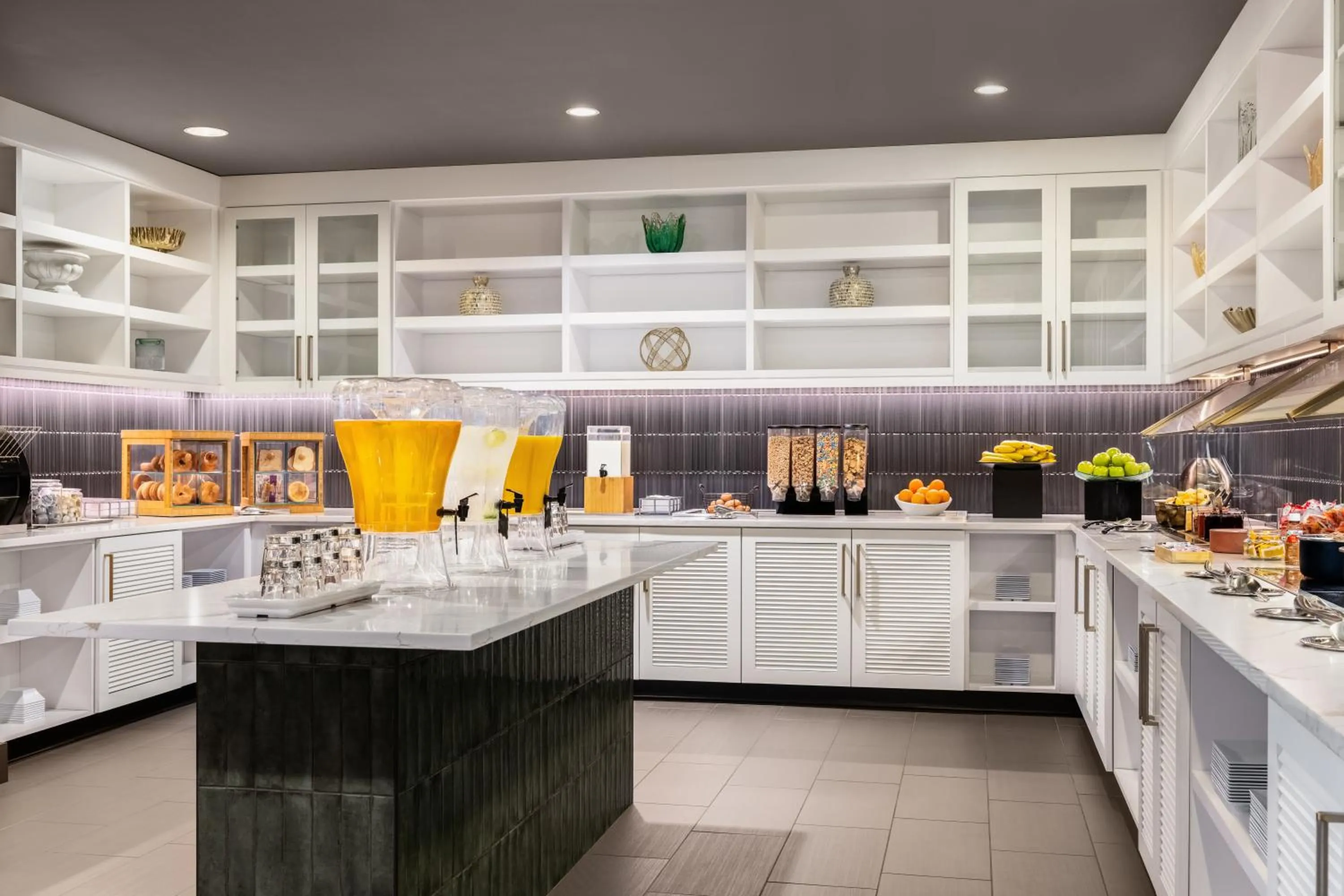 Breakfast in Hyatt Place Charlotte Downtown