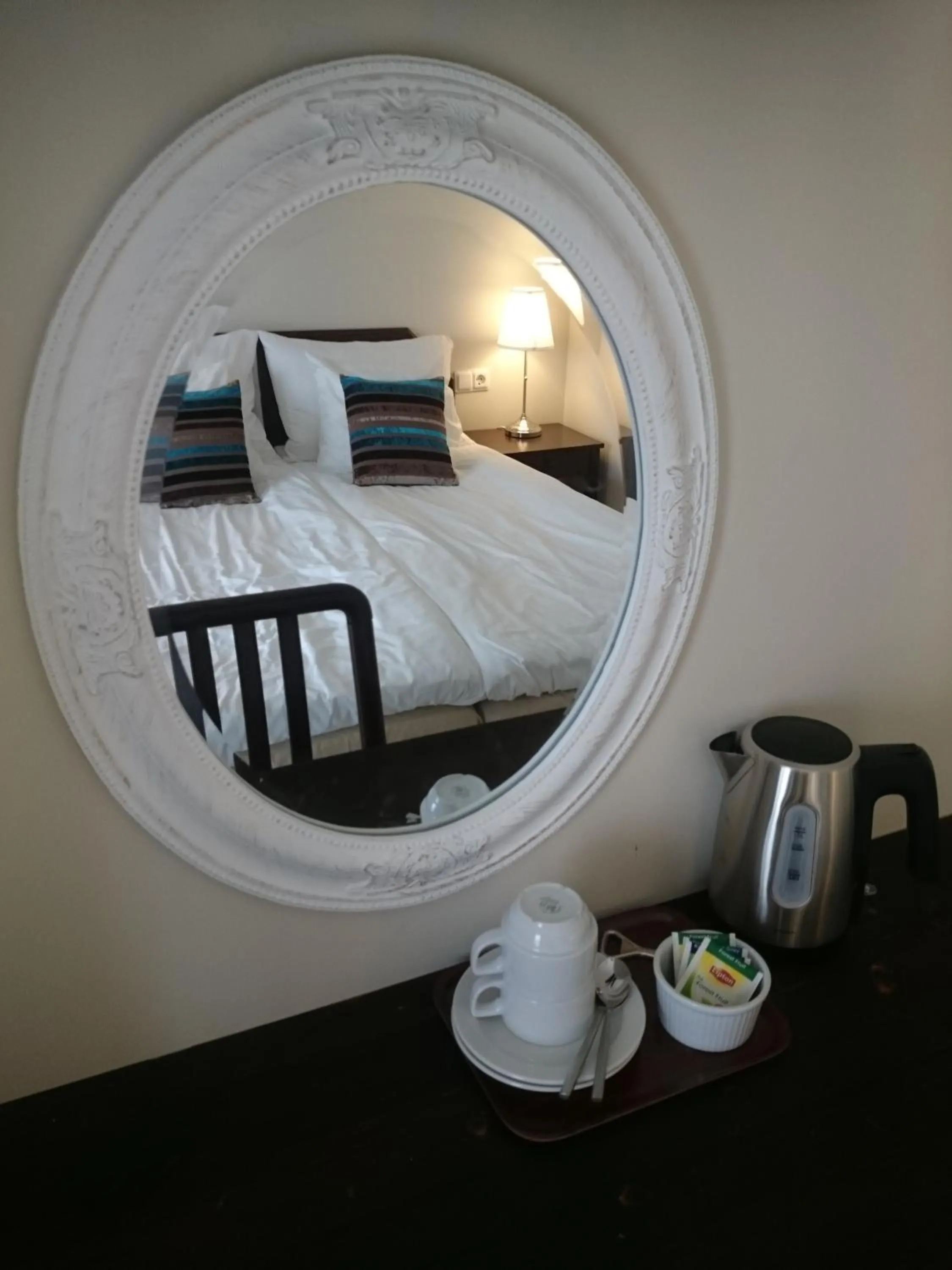 Non alcoholic drinks, Bed in Vejby Strand Hotel