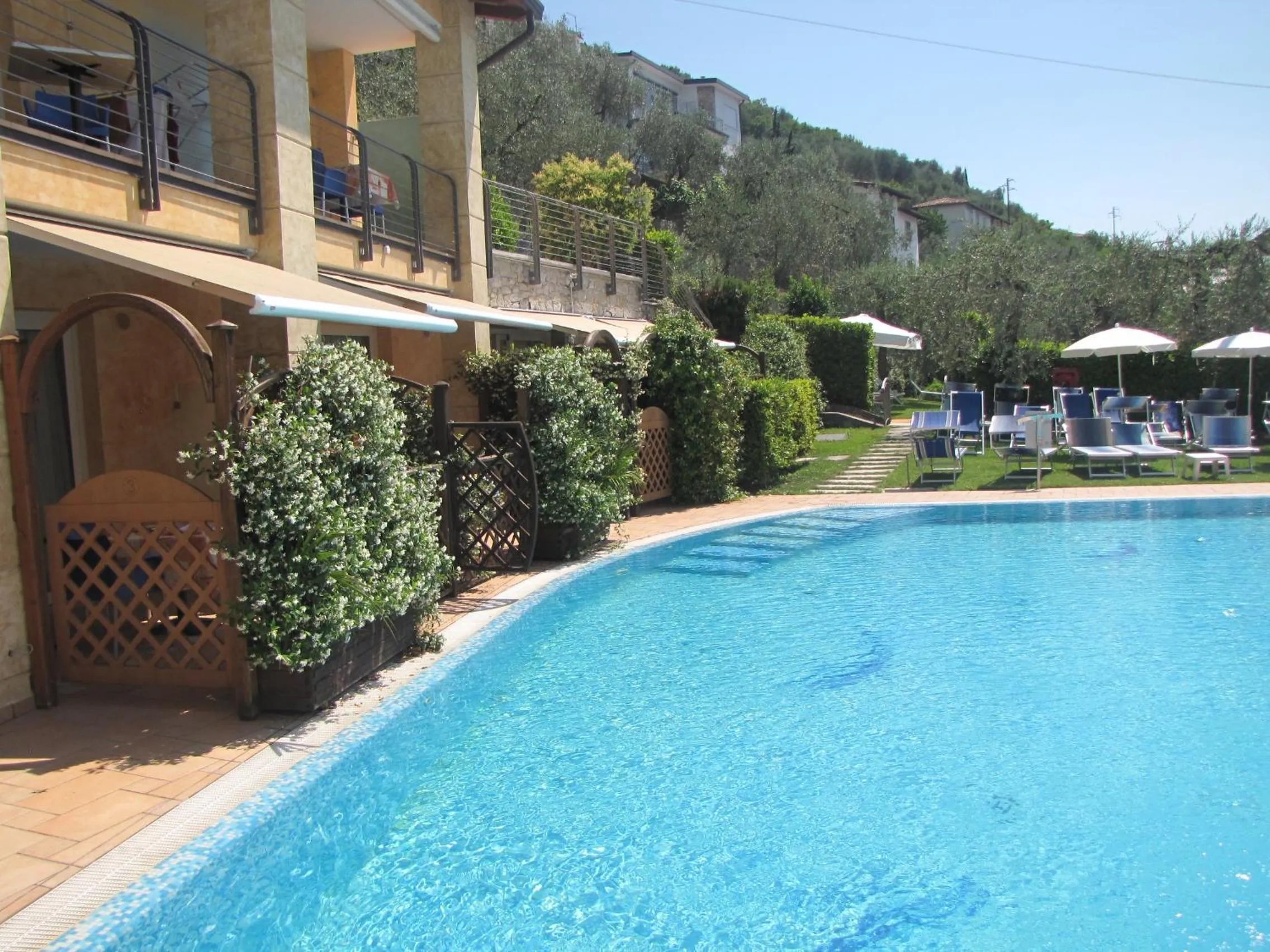 Swimming pool in Residence Rosemary