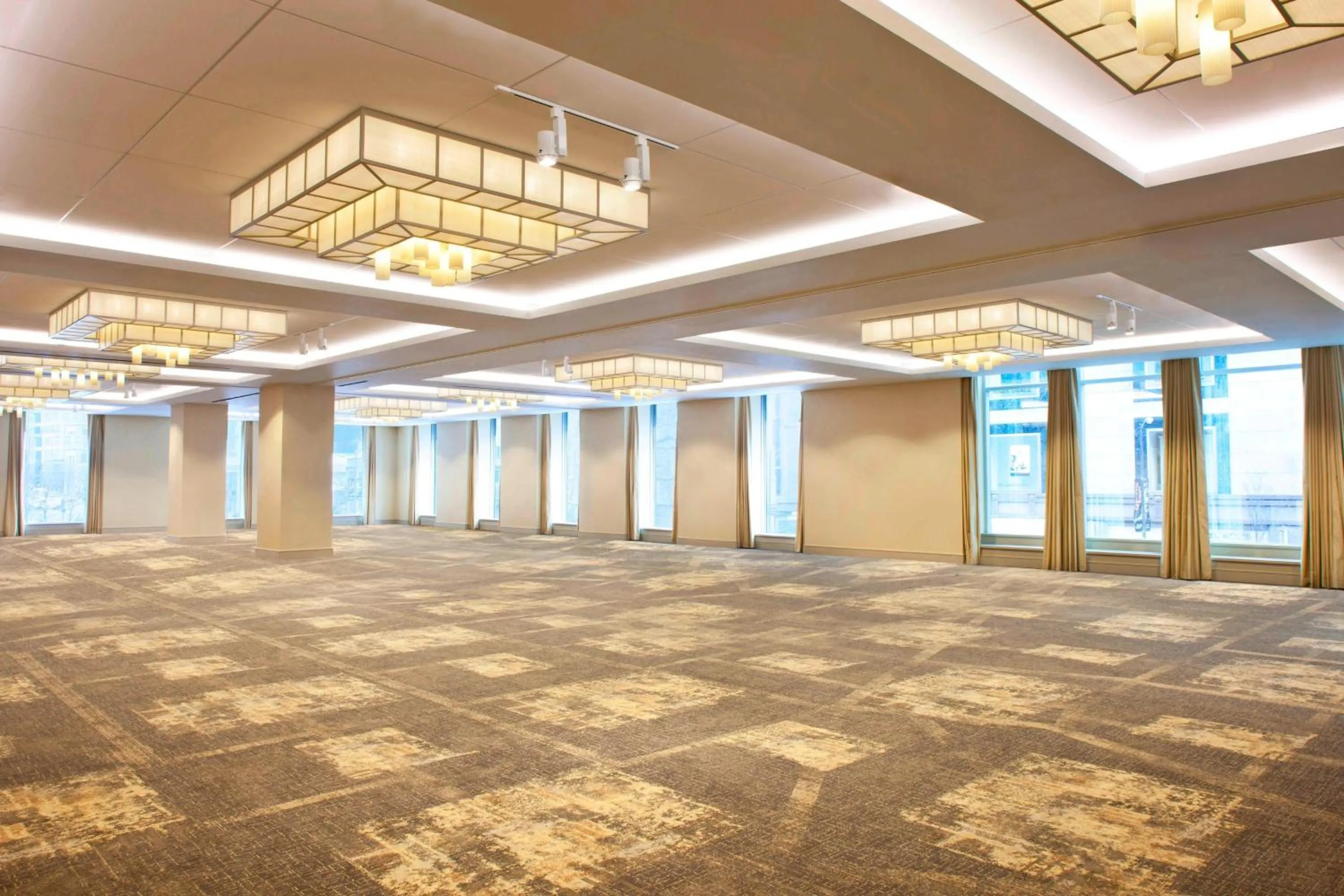 Meeting/conference room in The Westin Michigan Avenue Chicago