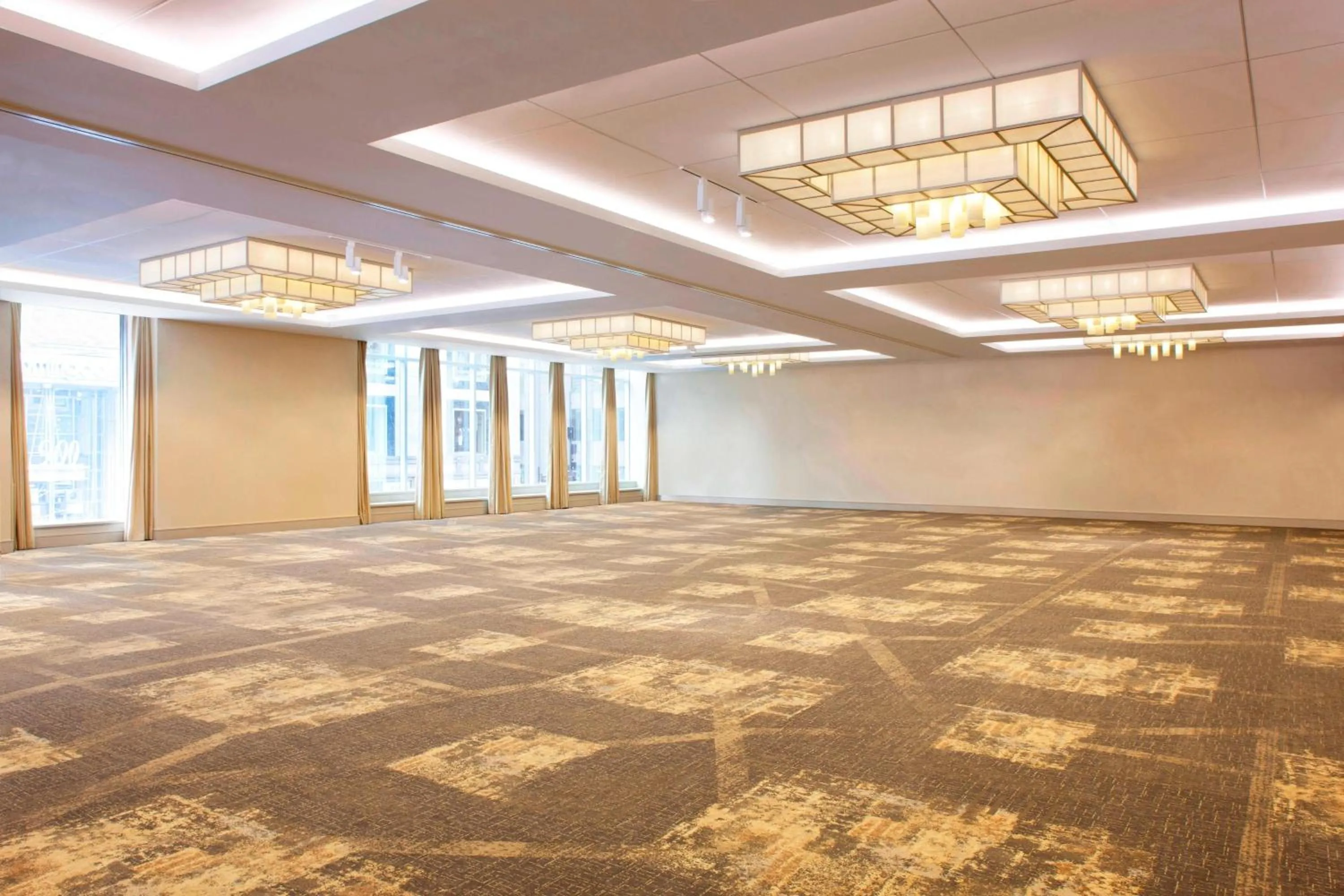 Meeting/conference room in The Westin Michigan Avenue Chicago