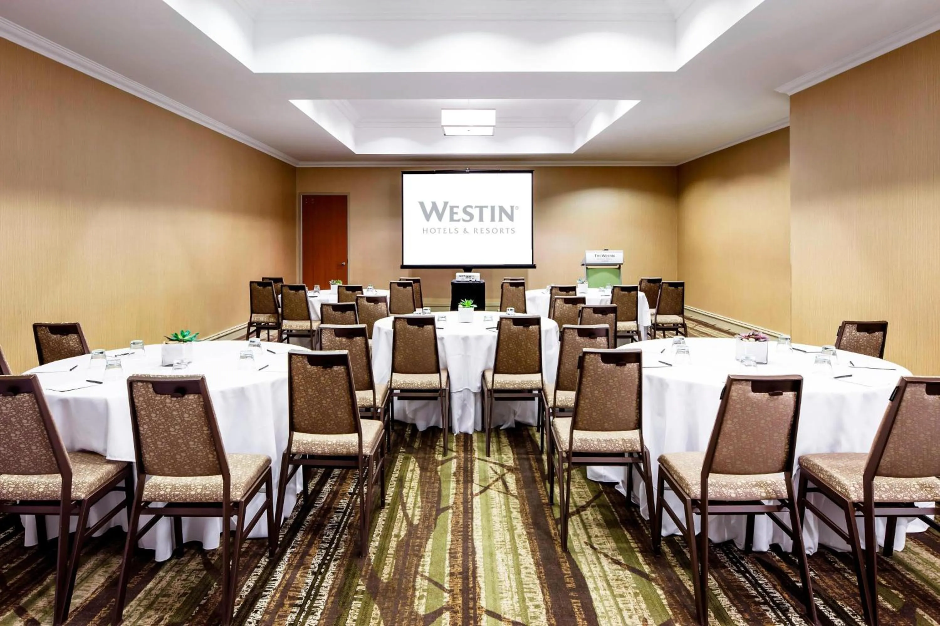 Meeting/conference room in The Westin Michigan Avenue Chicago