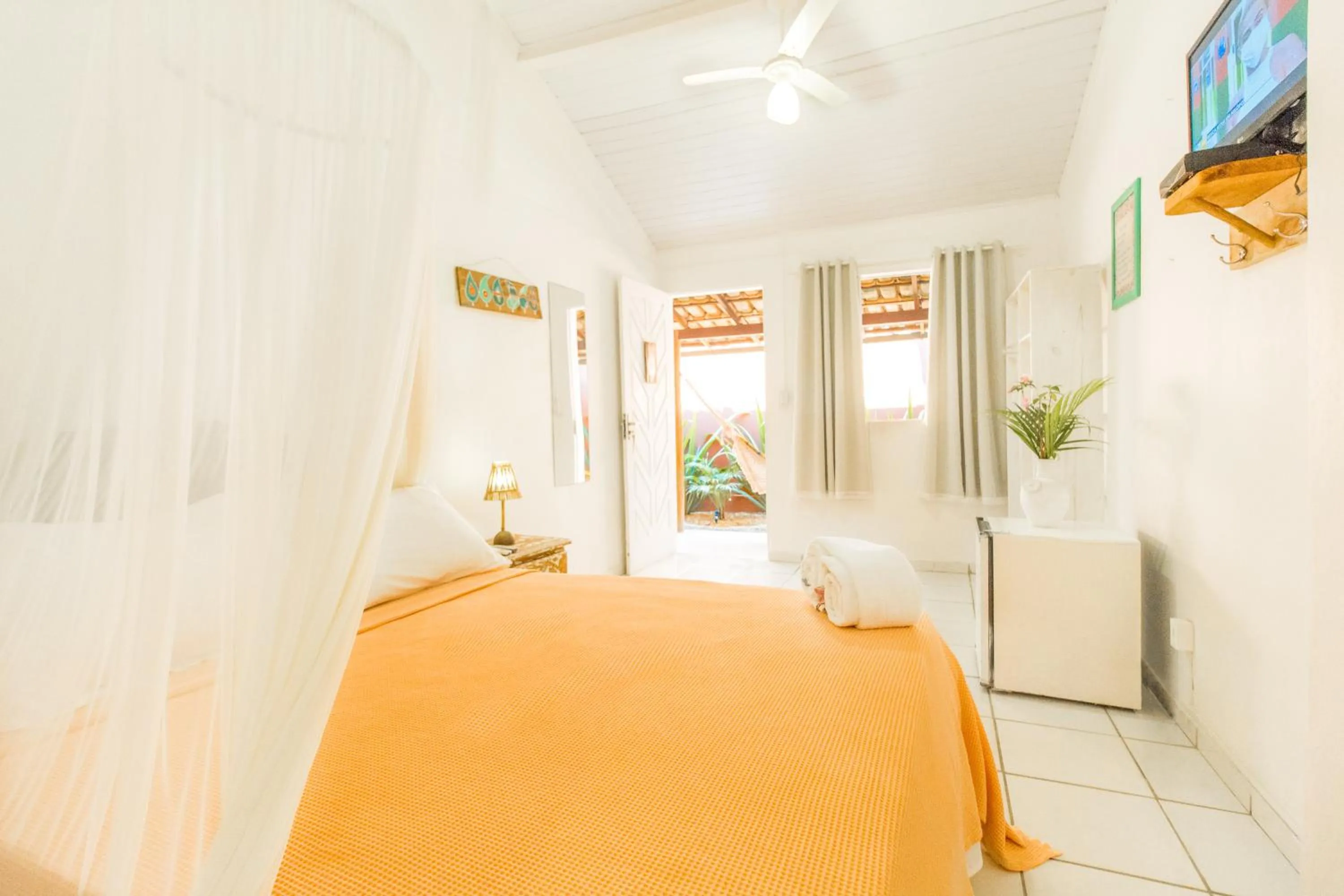 Bedroom, Bed in Pousada Viver a Vida