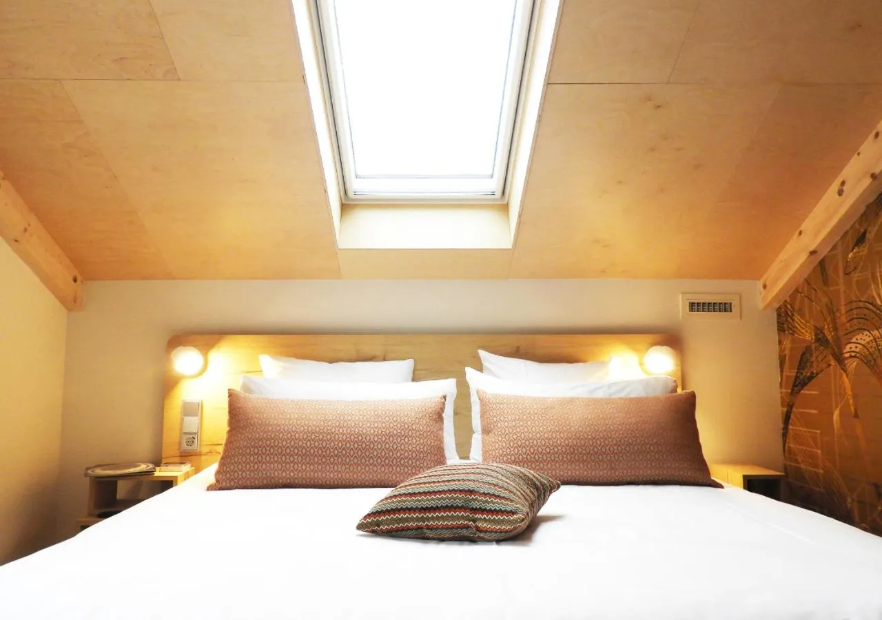 Bed in Landgoed Huize Bergen Den Bosch - Vught