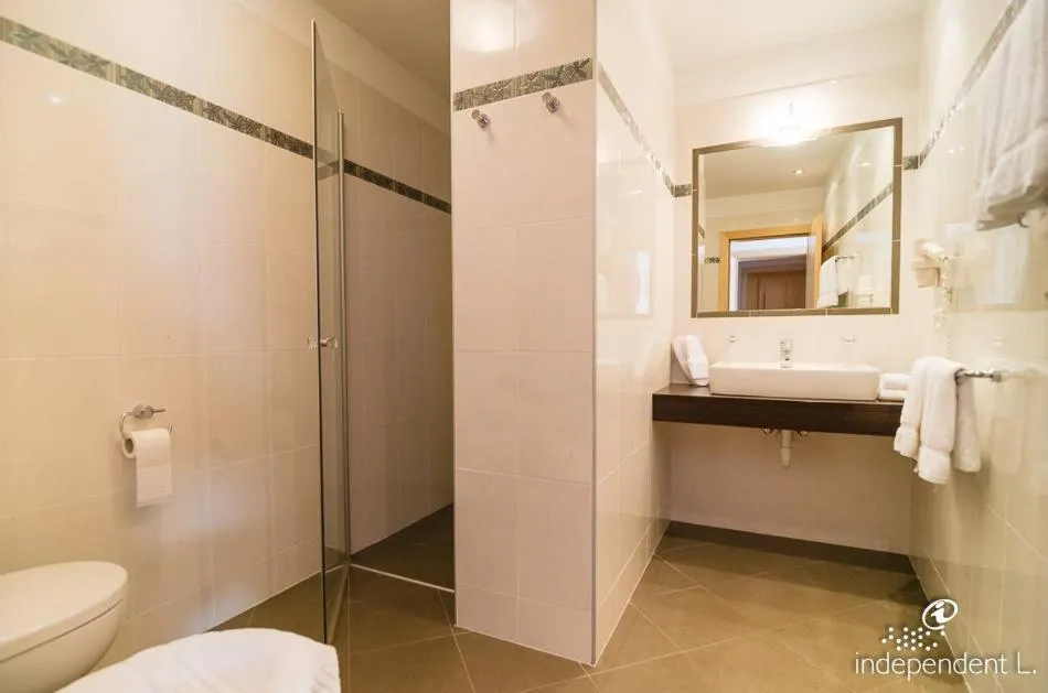 Bathroom in Hotel Pfandleralm