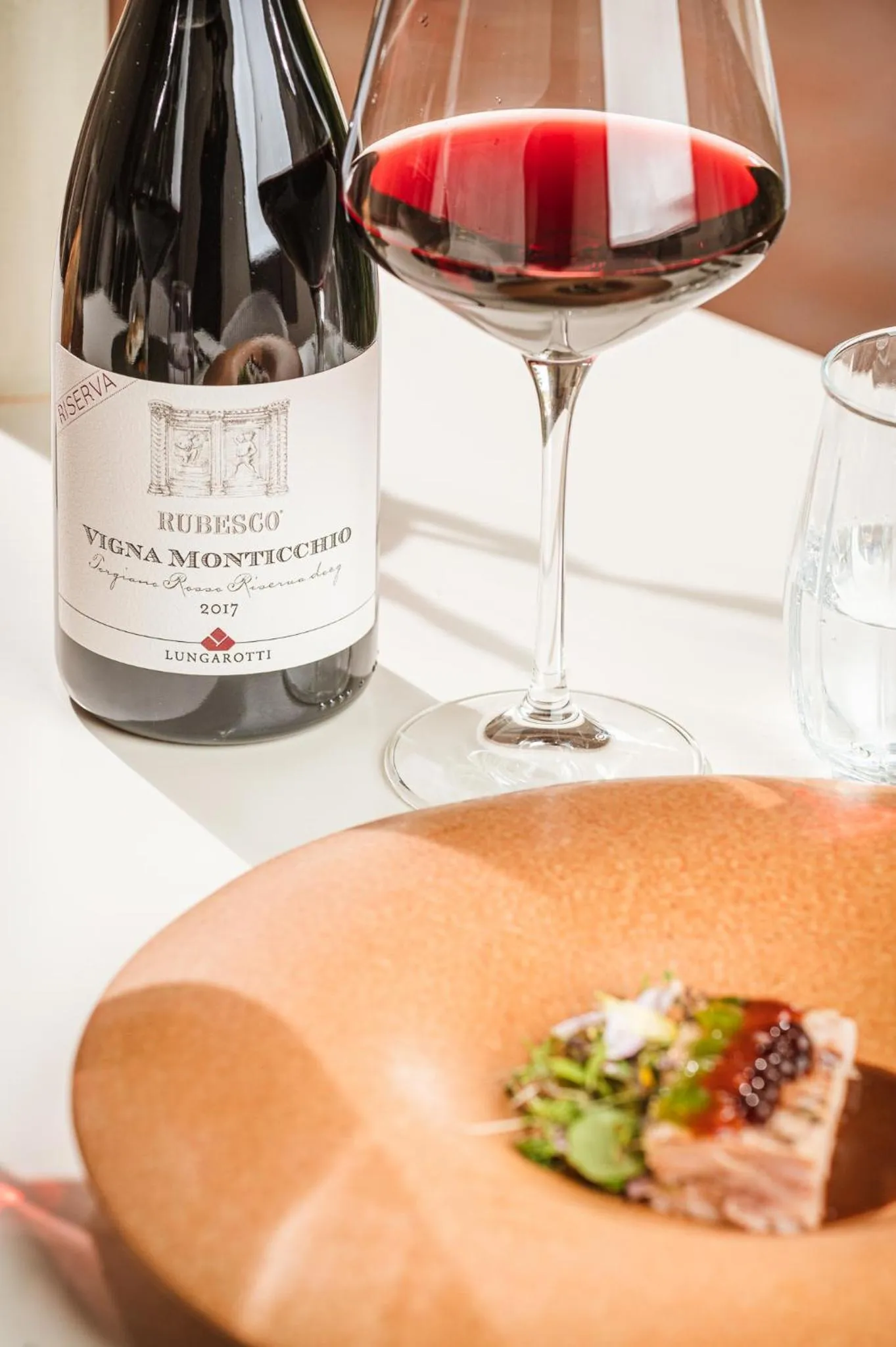 Restaurant/places to eat in Nikis Resort