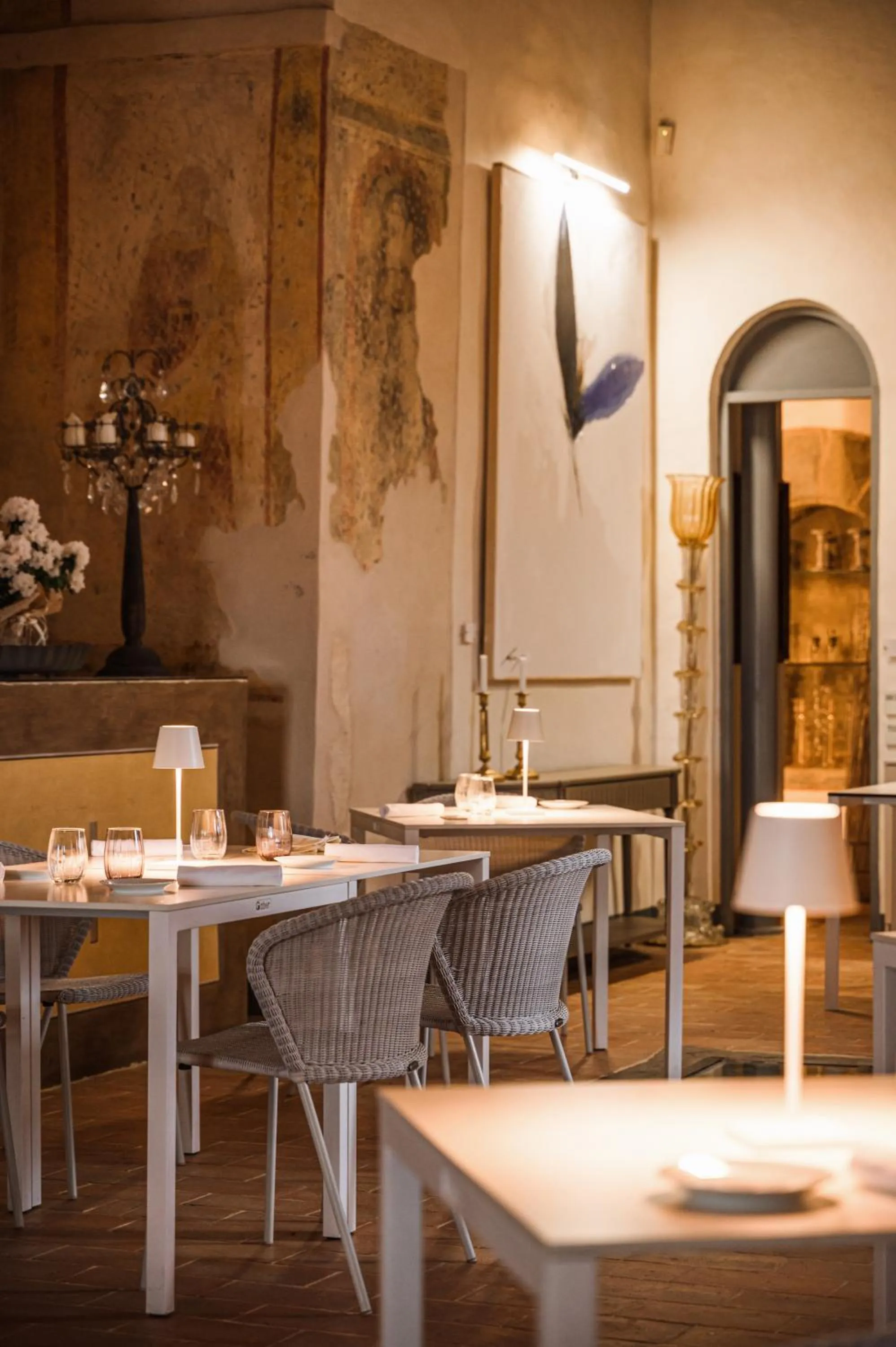 Restaurant/places to eat in Nikis Resort