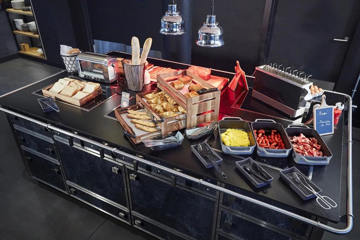 Breakfast in Campanile Le Bourget – Airport