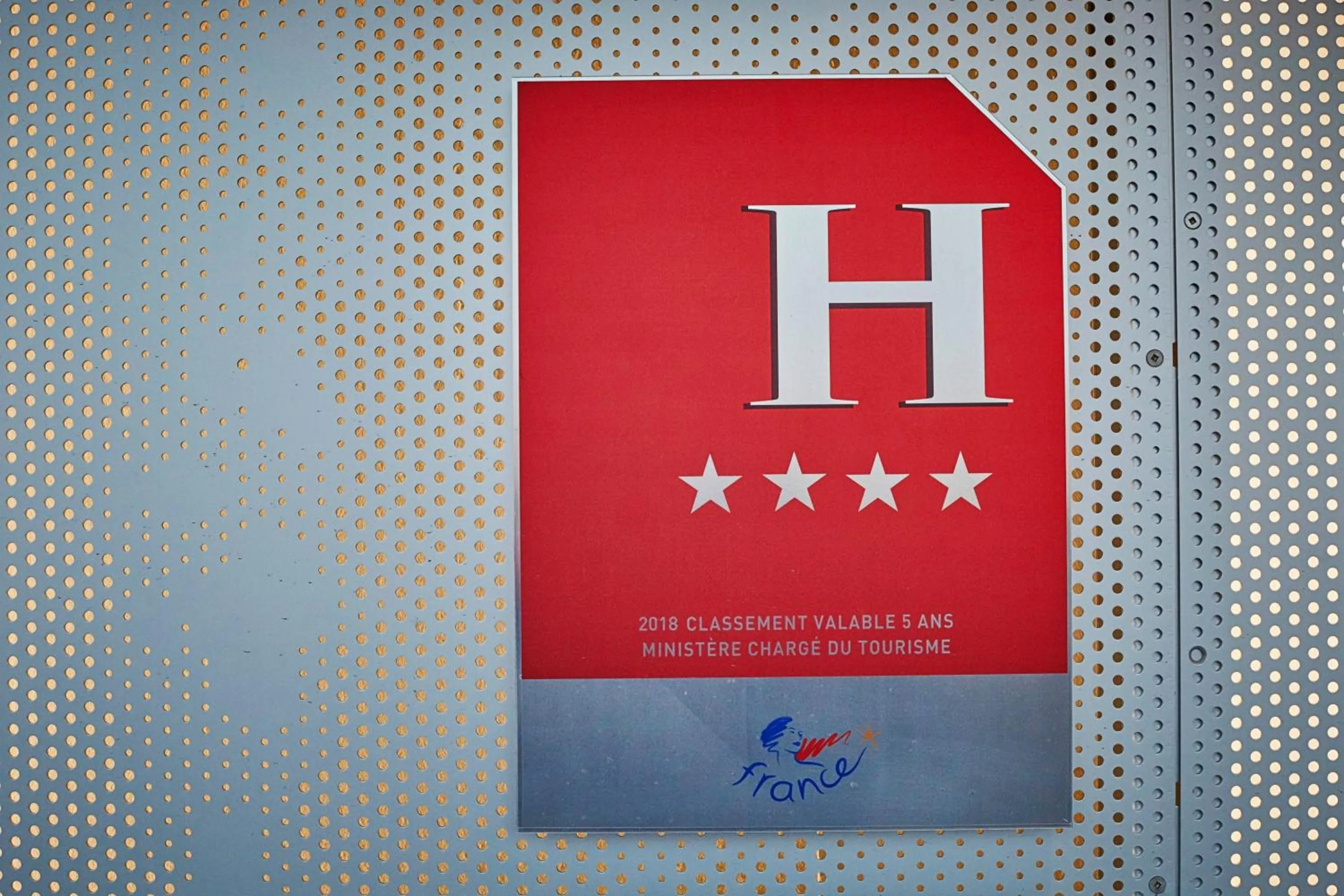 Certificate/Award in Campanile Le Bourget – Airport