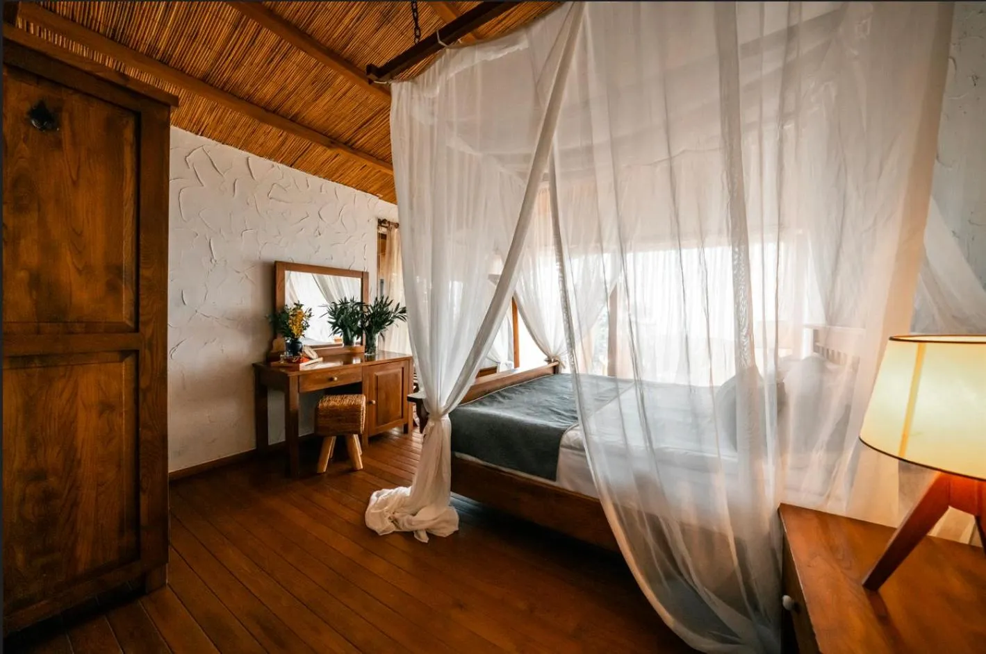 Bedroom, Bed in Nautical Hotel