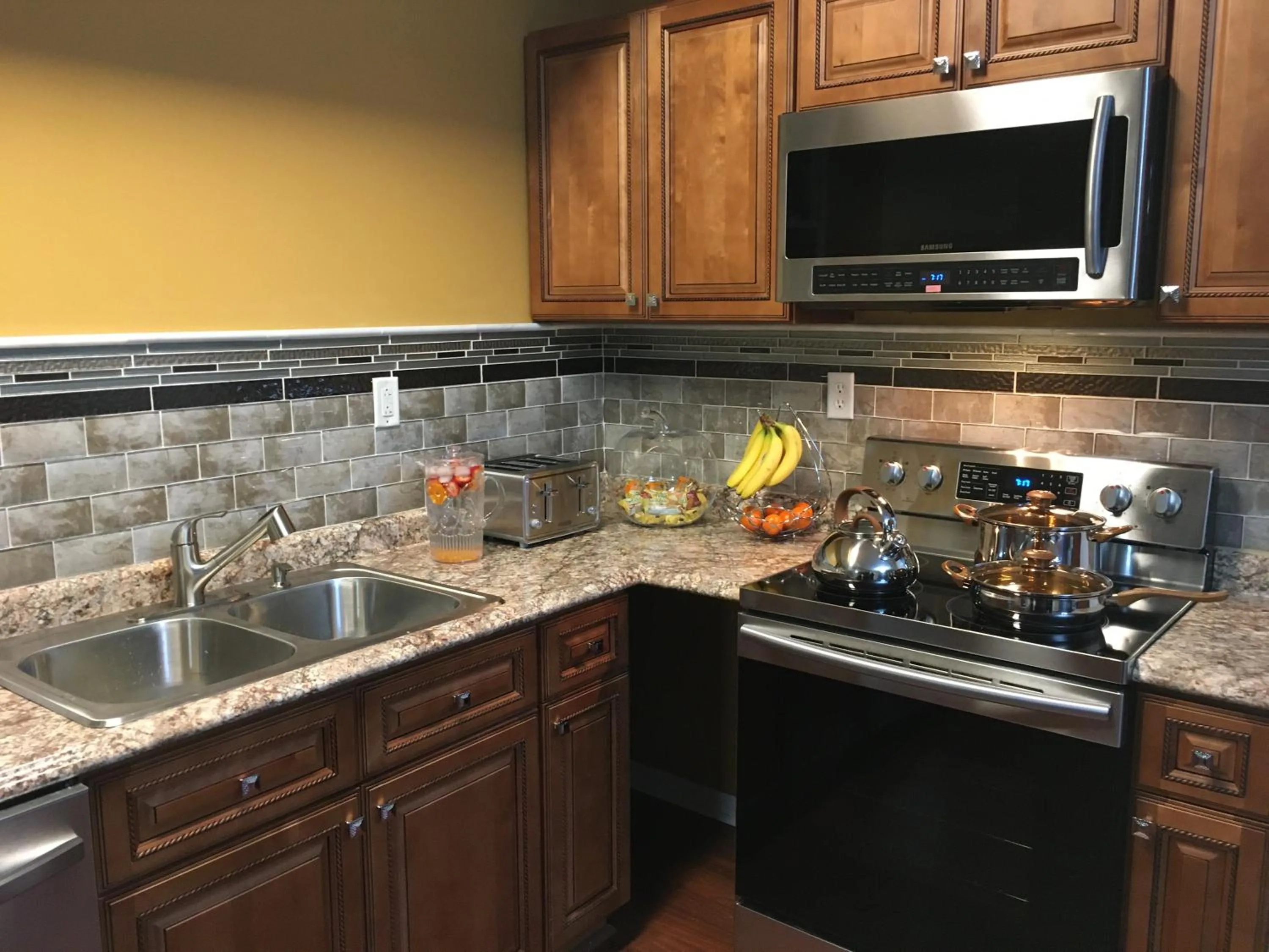 Kitchen or kitchenette in Your Midwest Dunes Vacation Tri-State Paradise!