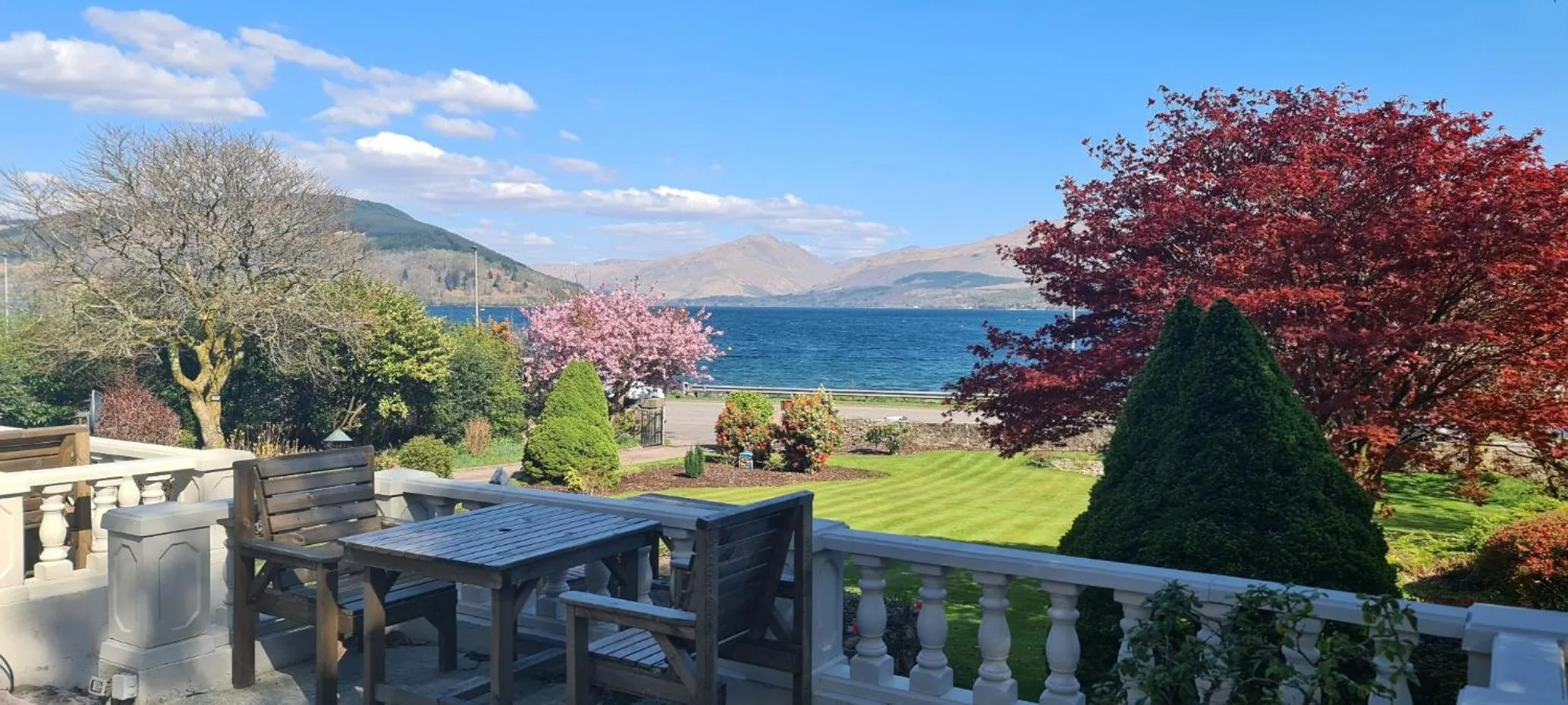 CREAG DHUBH COUNTRY HOUSE