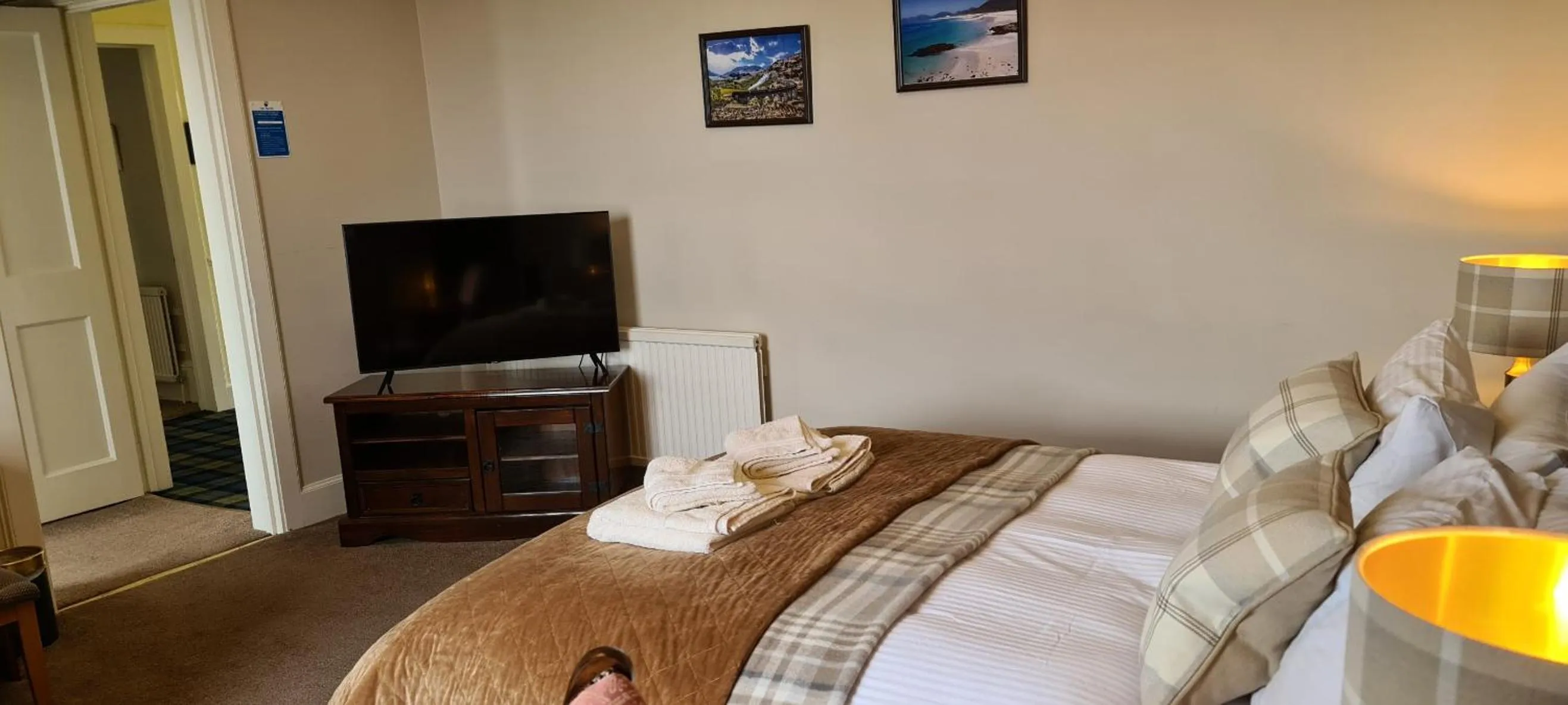 Bed in CREAG DHUBH COUNTRY HOUSE