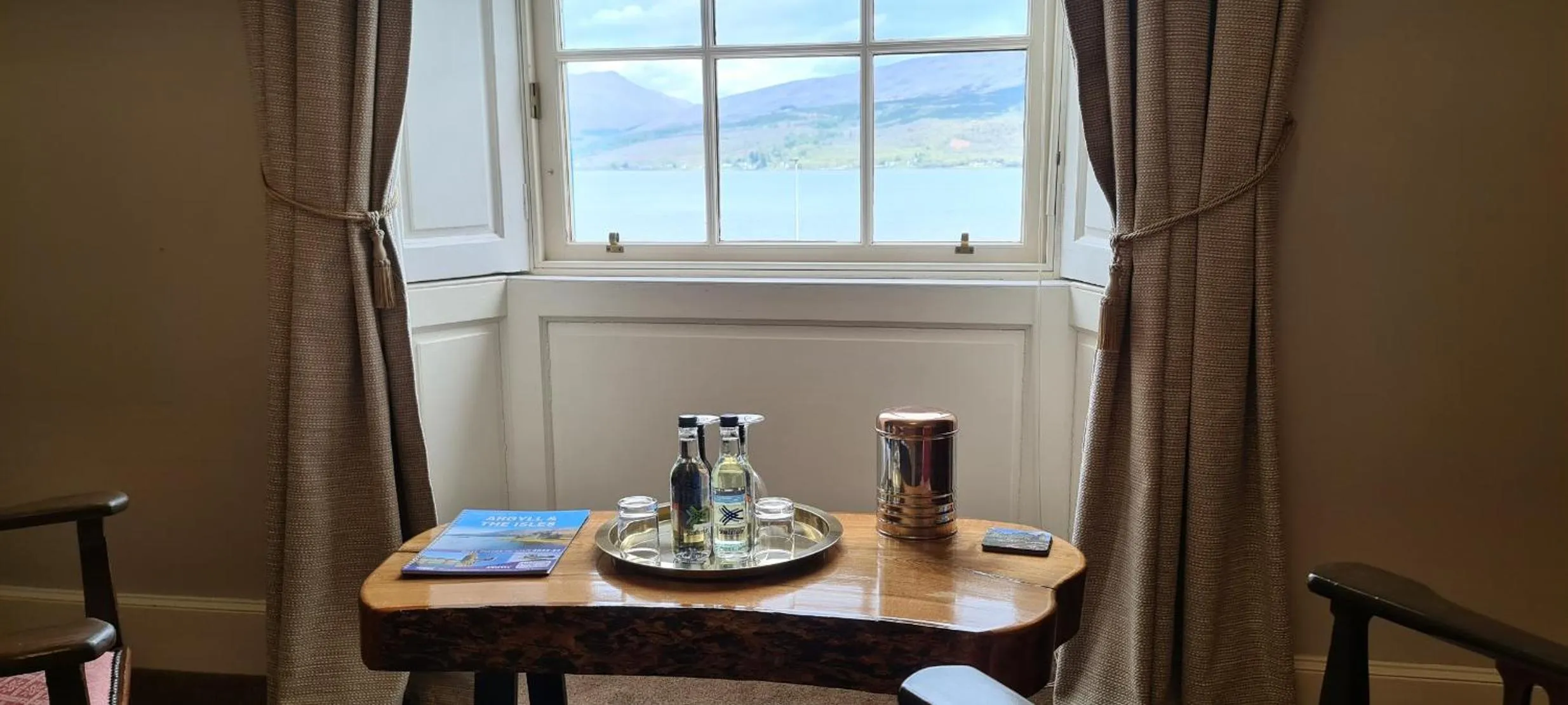 CREAG DHUBH COUNTRY HOUSE