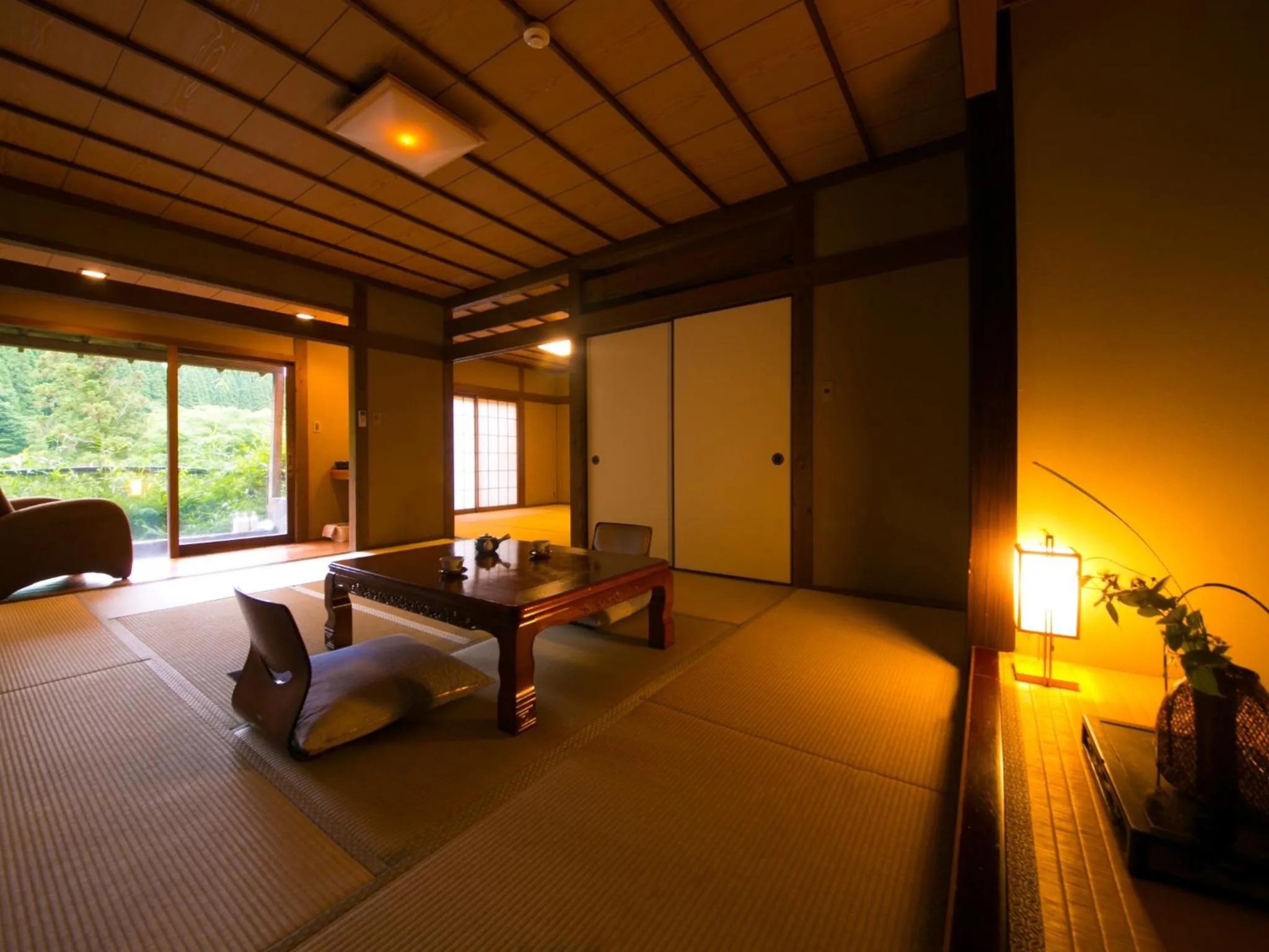 Photo of the whole room in Yufuin Gettouan