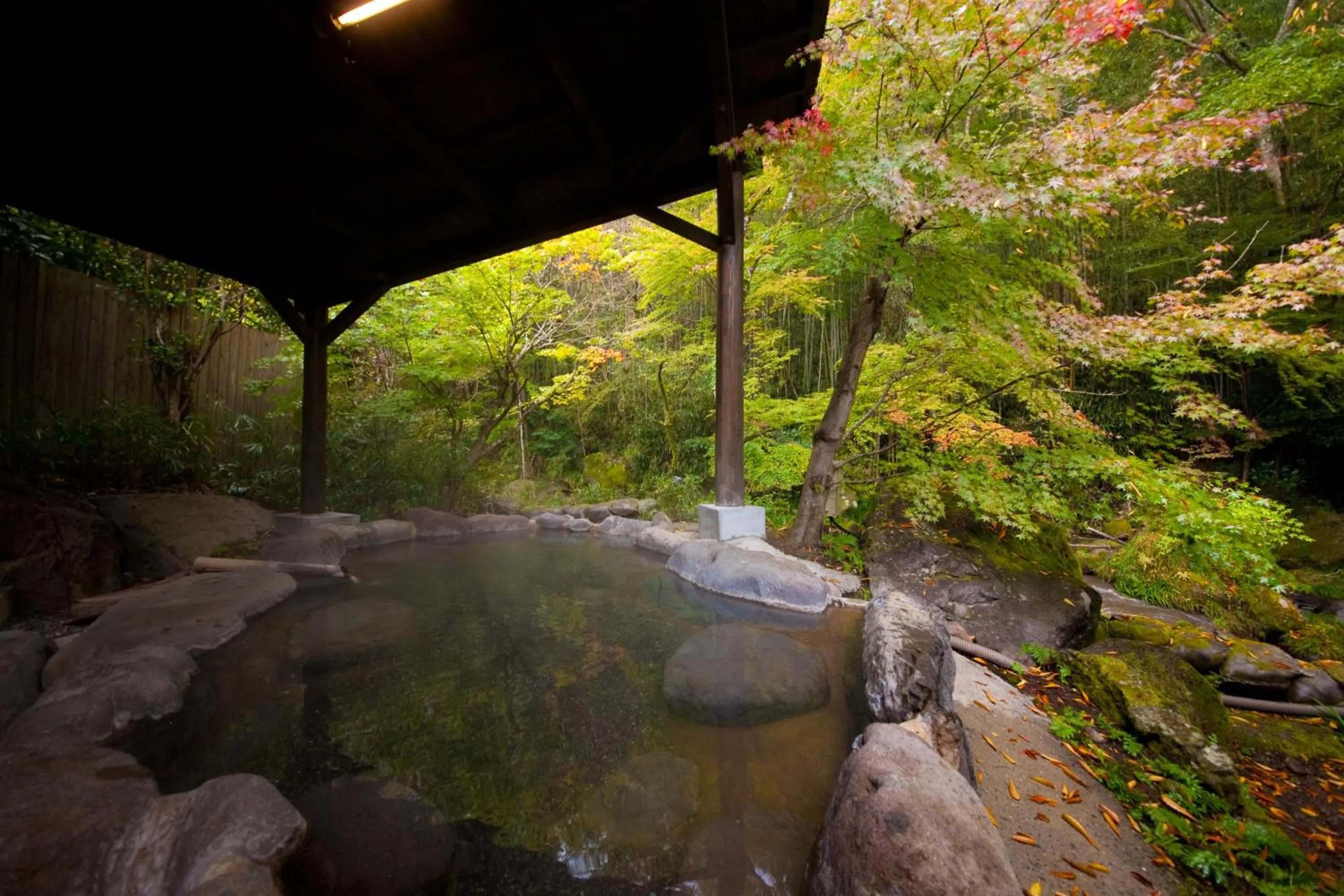 Hot Spring Bath in Yufuin Gettouan