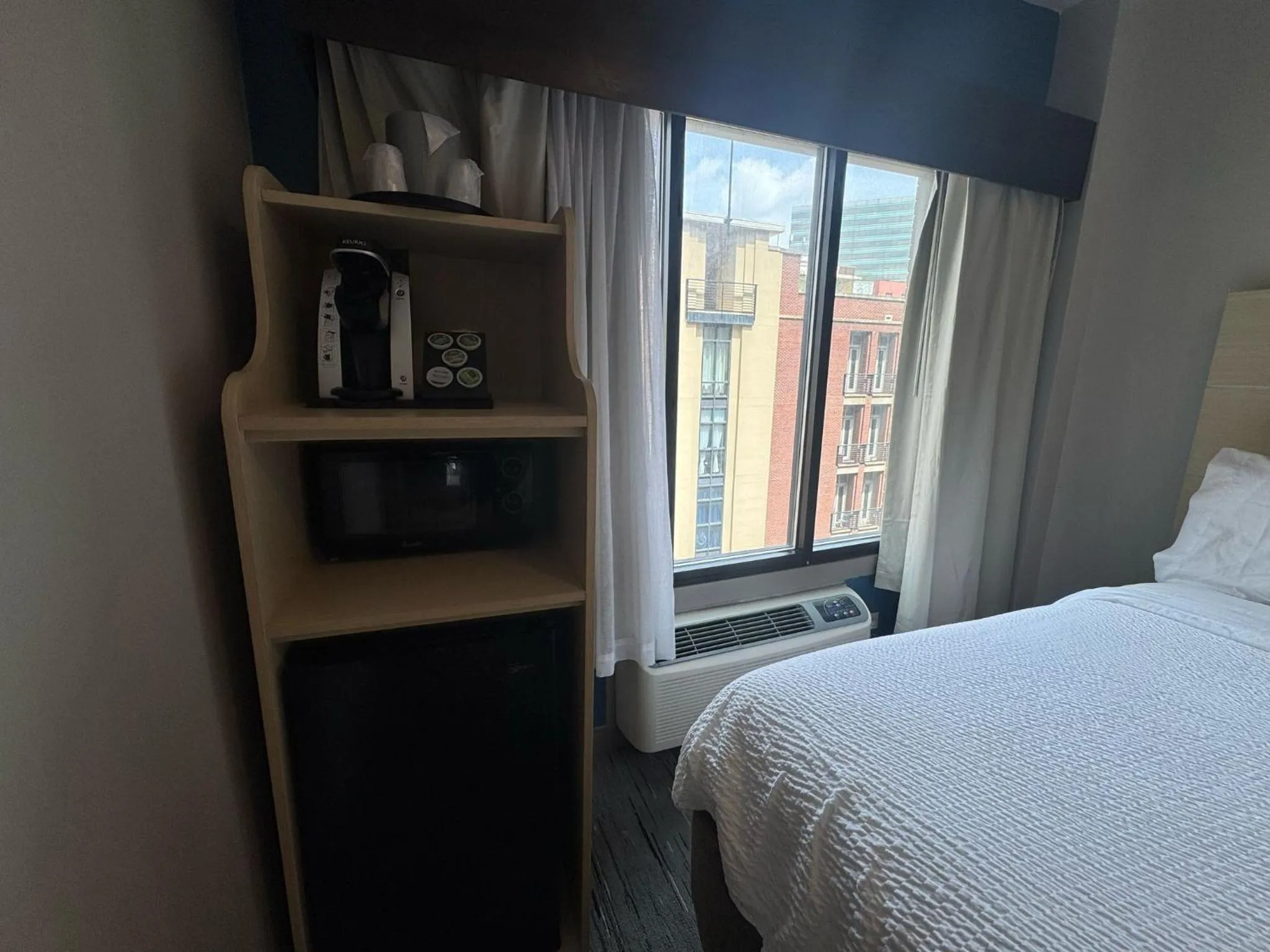 Bed in Holiday Inn Express & Suites - Atlanta Downtown by IHG